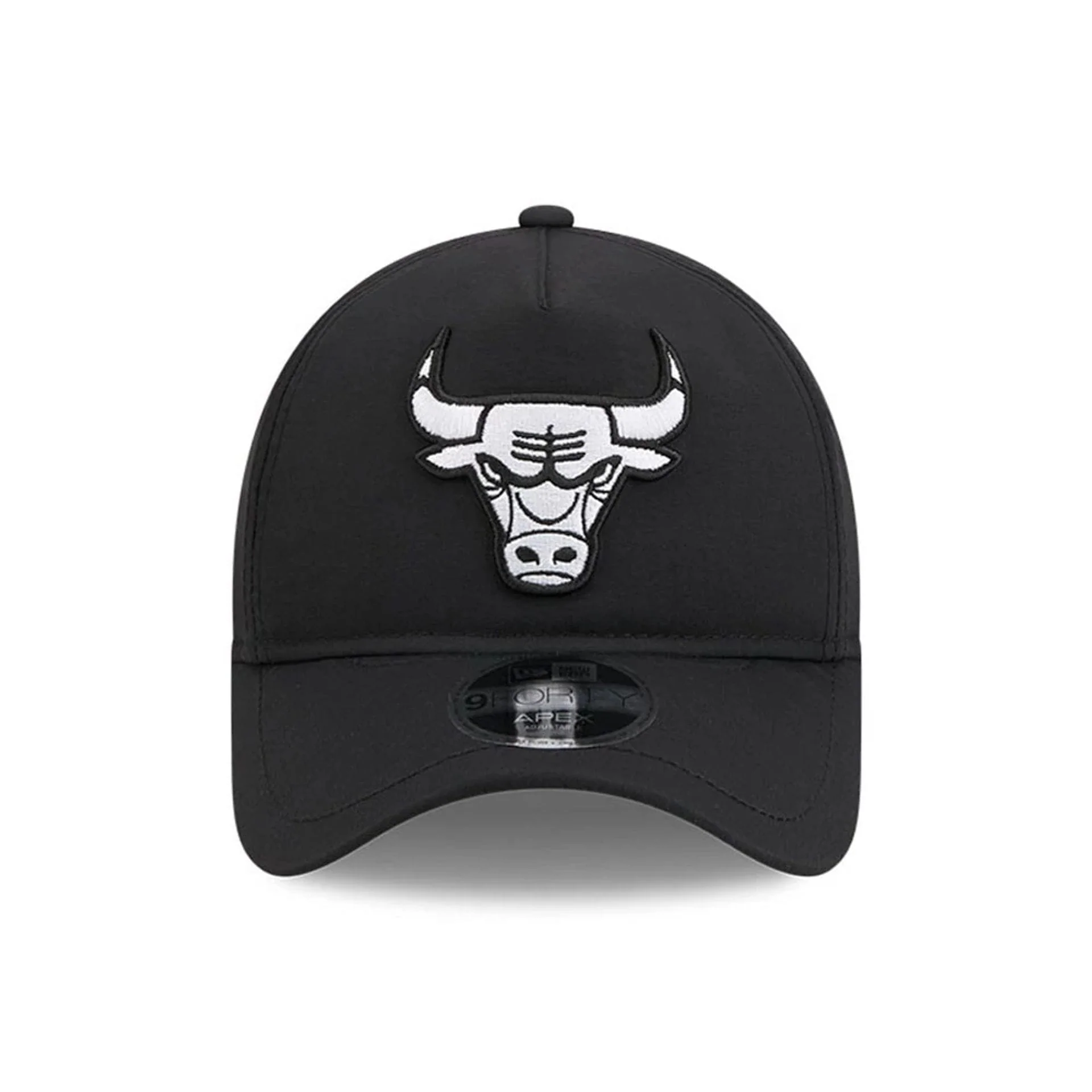 Bulls NBA Quickstrike Black 9FORTY Apex Adjustable Cap - Image 2
