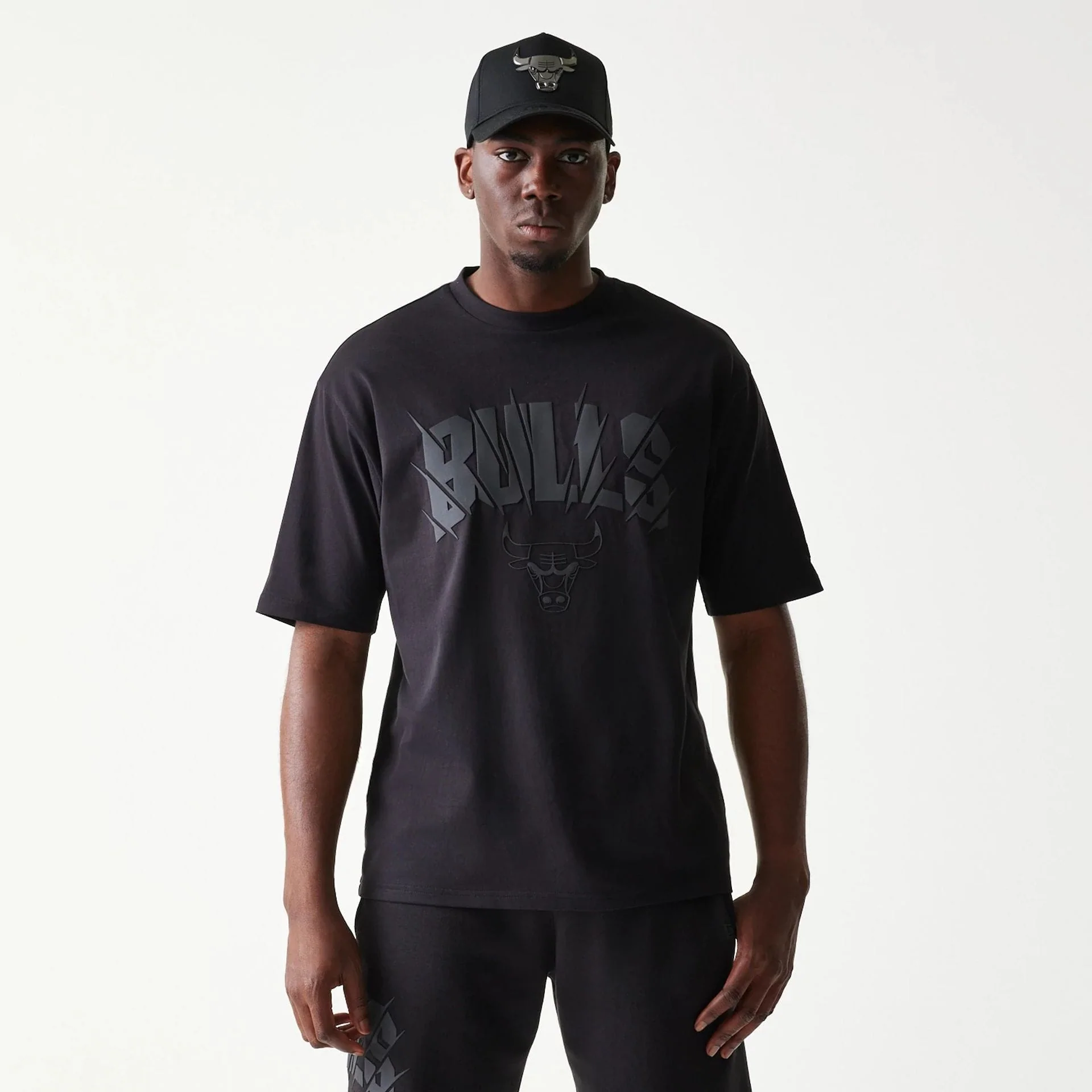 Chicago Bulls NBA Black Oversized T-Shirt