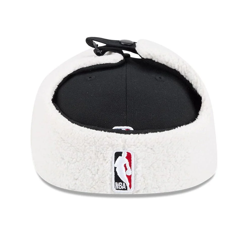 Chicago Bulls NBA Classic Black Dogear 59FIFTY Fitted Cap - Image 5