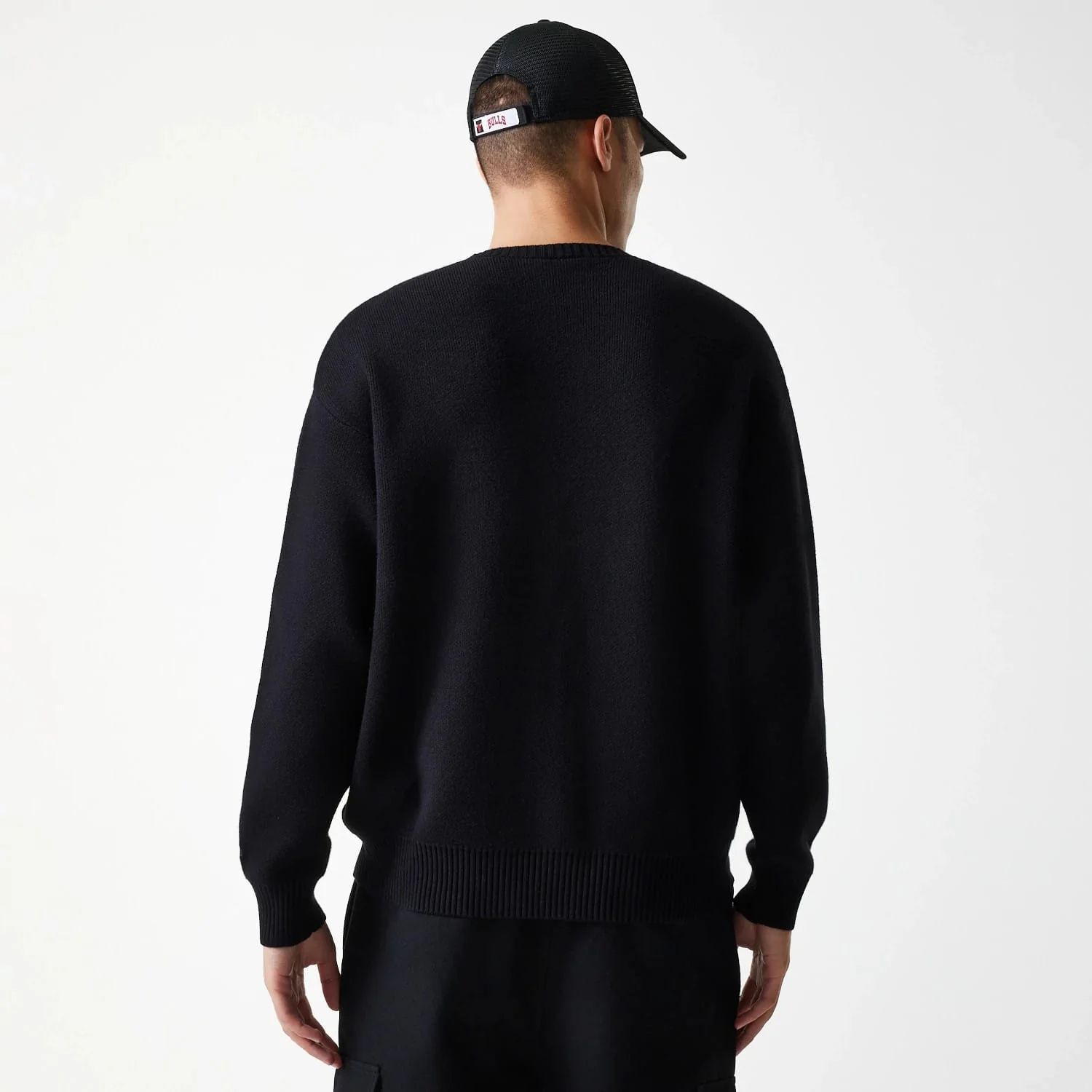 Chicago Bulls NBA Knit Black Oversized Knit Sweater - Image 2