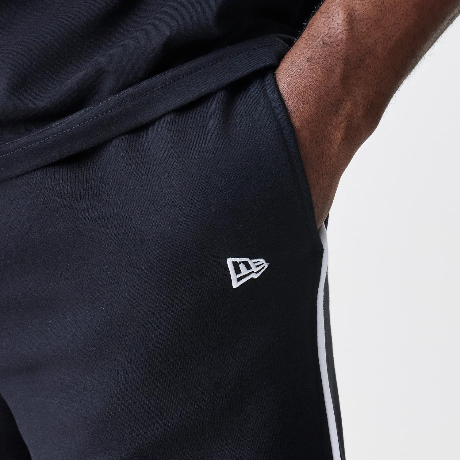 Chicago Bulls NBA Piping Navy Joggers - Image 4