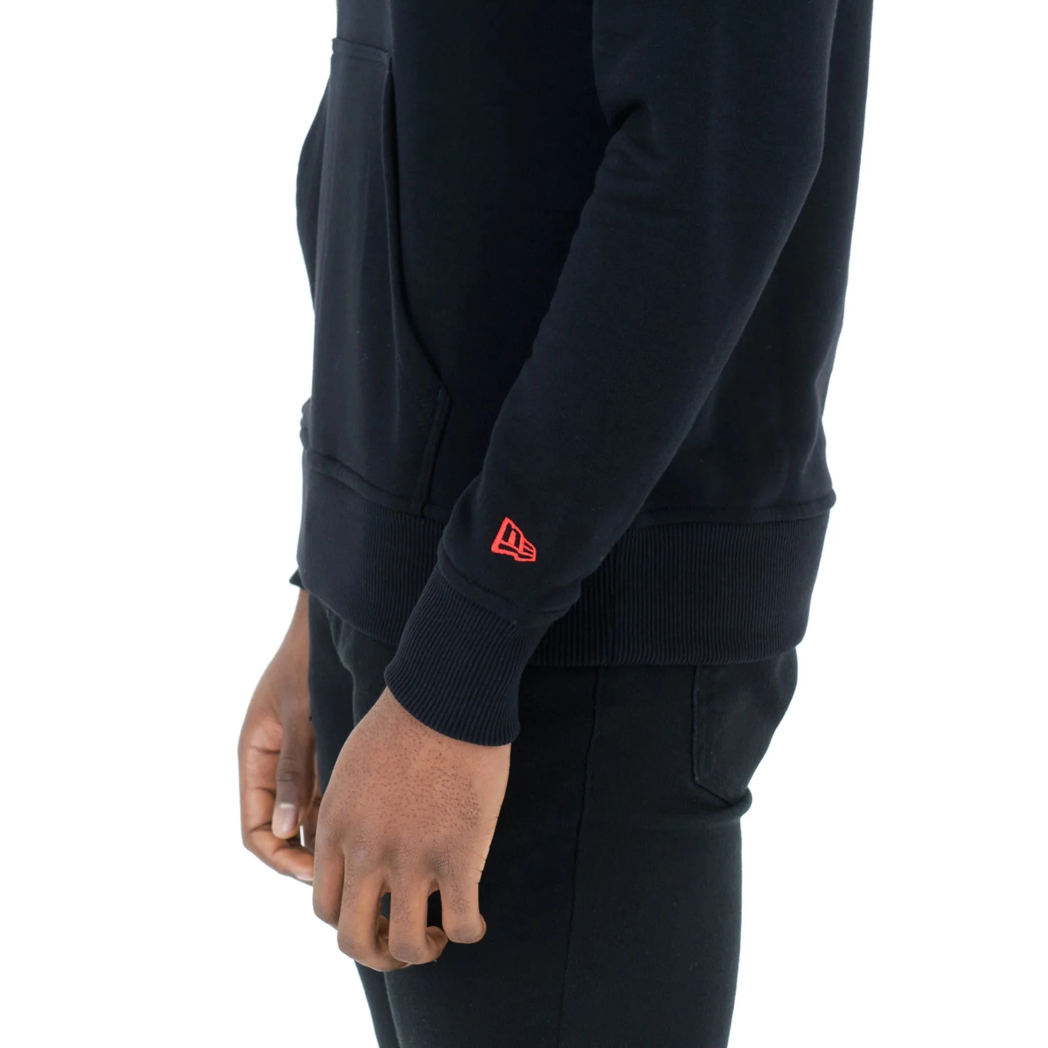 Chicago Bulls NBA Regular Black Pullover Hoodie - Image 4