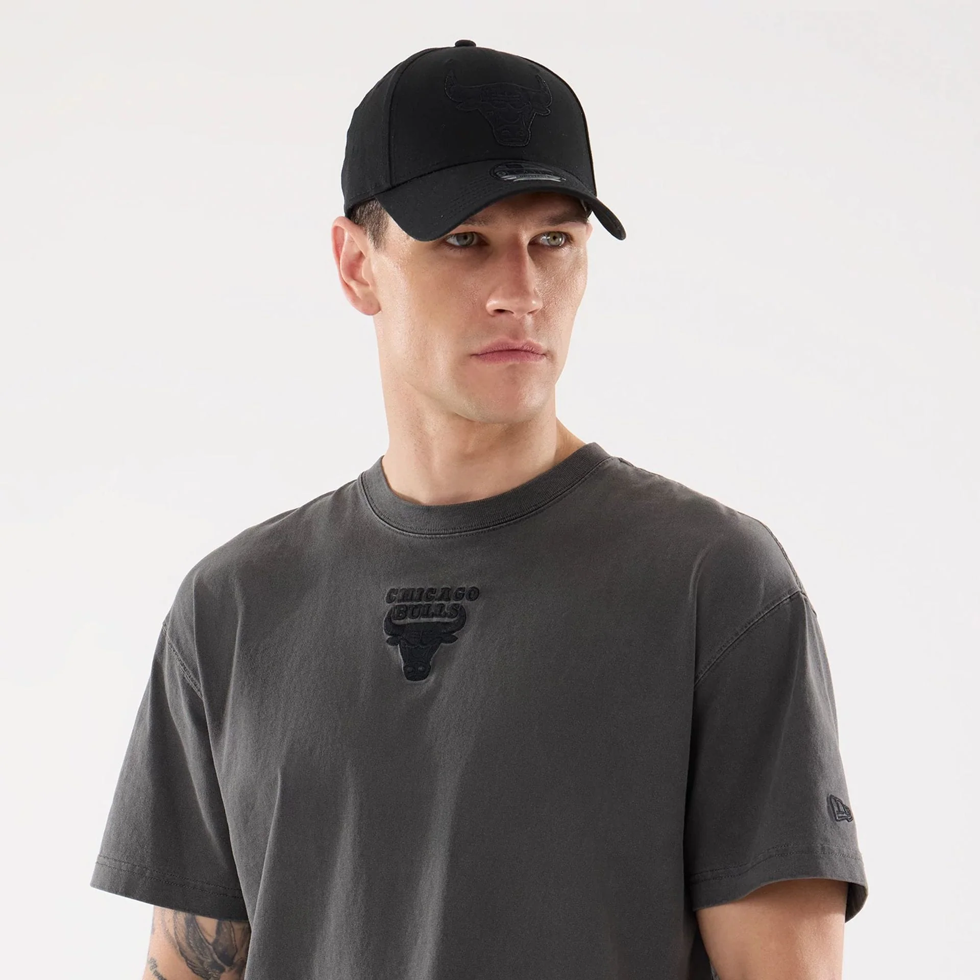 Chicago Bulls NBA Shadow Pop Black T-Shirt - Image 6