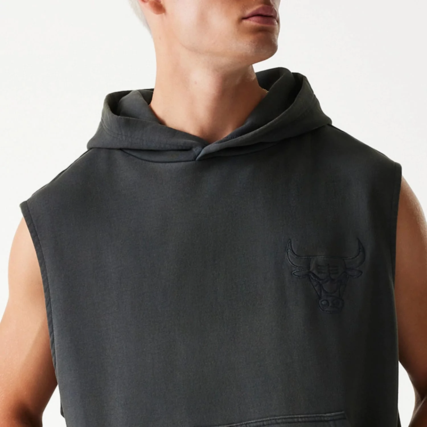 Chicago Bulls NBA Washed Grey Sleeveless Hoodie - Image 3