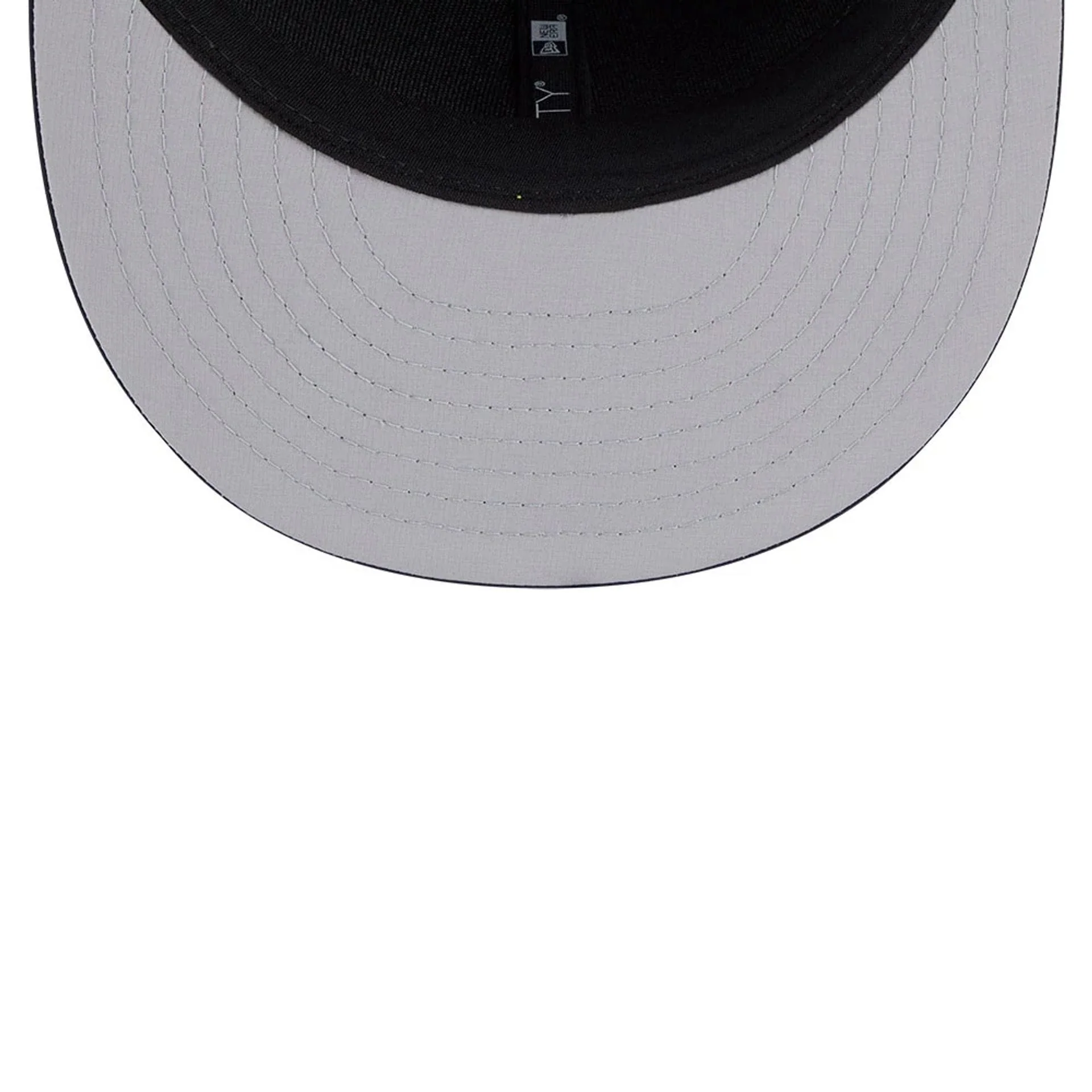 Chicago White Sox MLB Clubhouse Black 59FIFTY Fitted Cap - Image 2