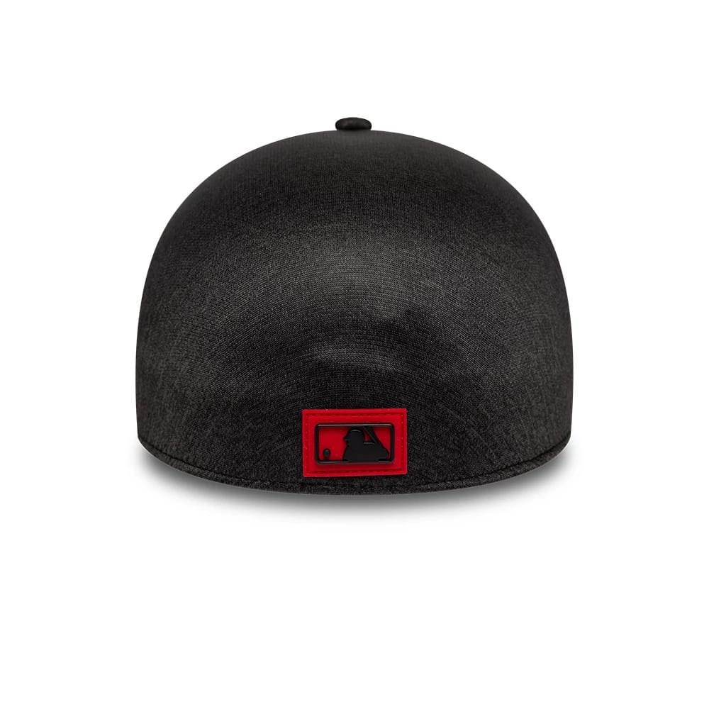 Cincinnati Reds MLB Clubhouse Black 39THIRTY Infinity Stretch Fit Cap - Image 4