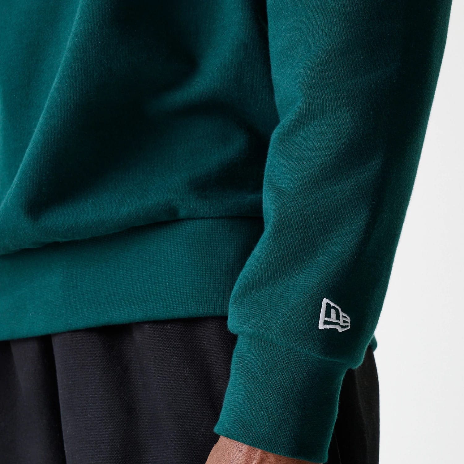 Detroit Tigers MLB Heritage Dark Green Oversized Crew Neck Sweater - Image 7