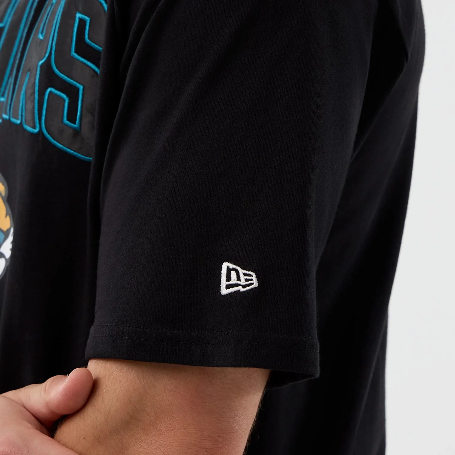 Jacksonville Jaguars NFL International Series Games Black Oversized T-Shirt - Image 5