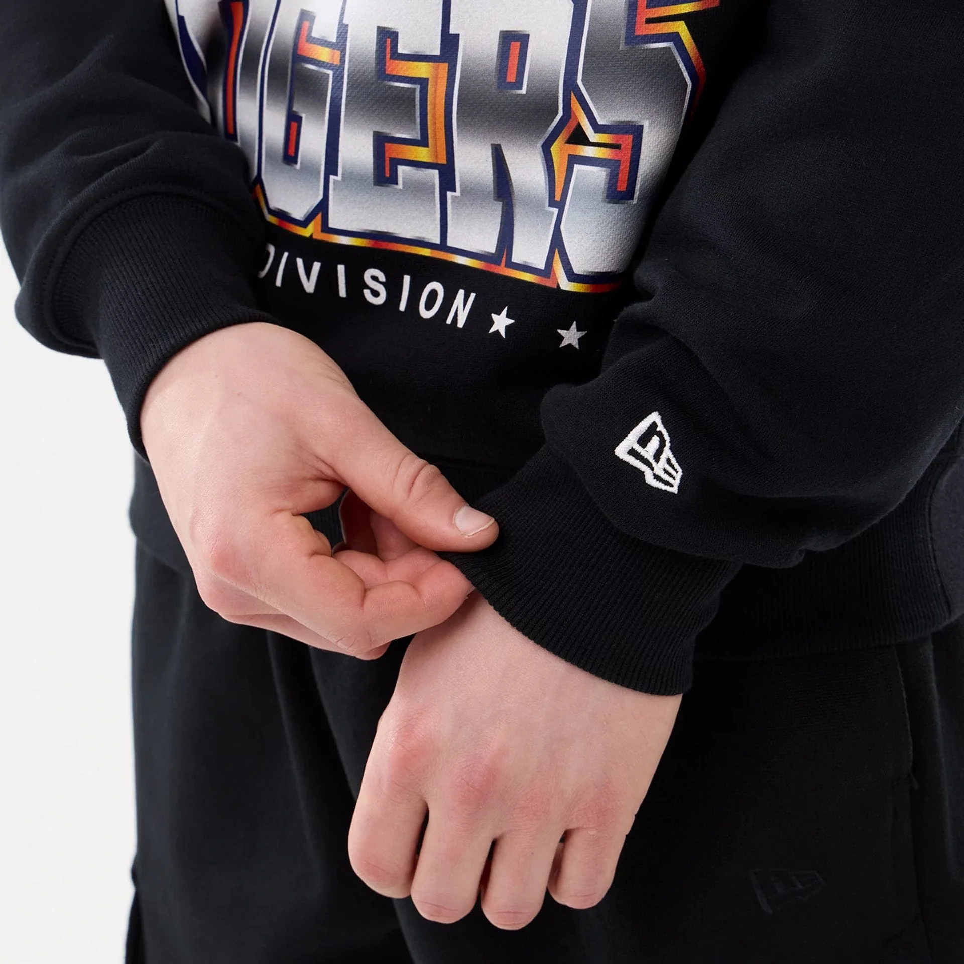 LA Dodgers MLB Retro Black Oversized Crew Neck Sweater - Image 3