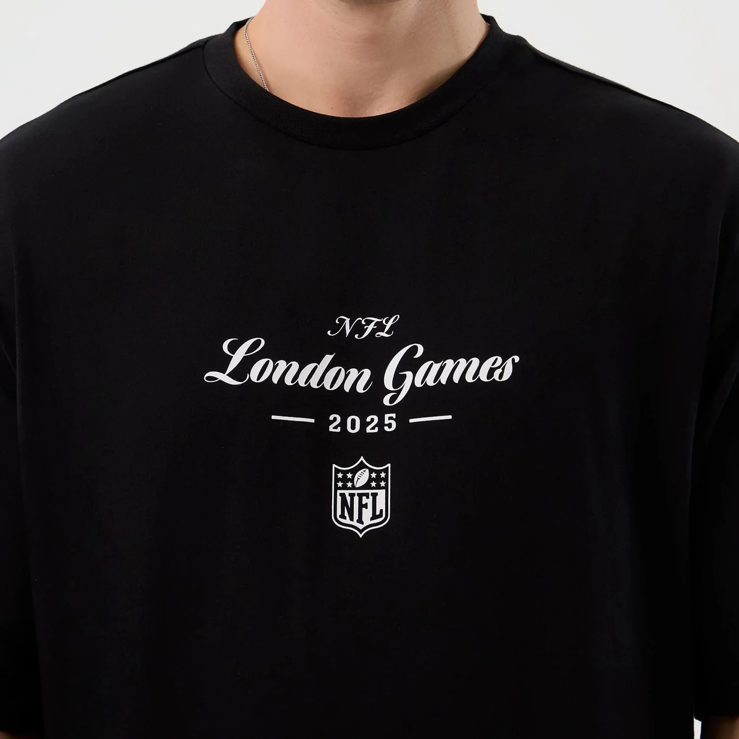 London Games NFL International Series Games Black Oversized T-Shirt - Image 3