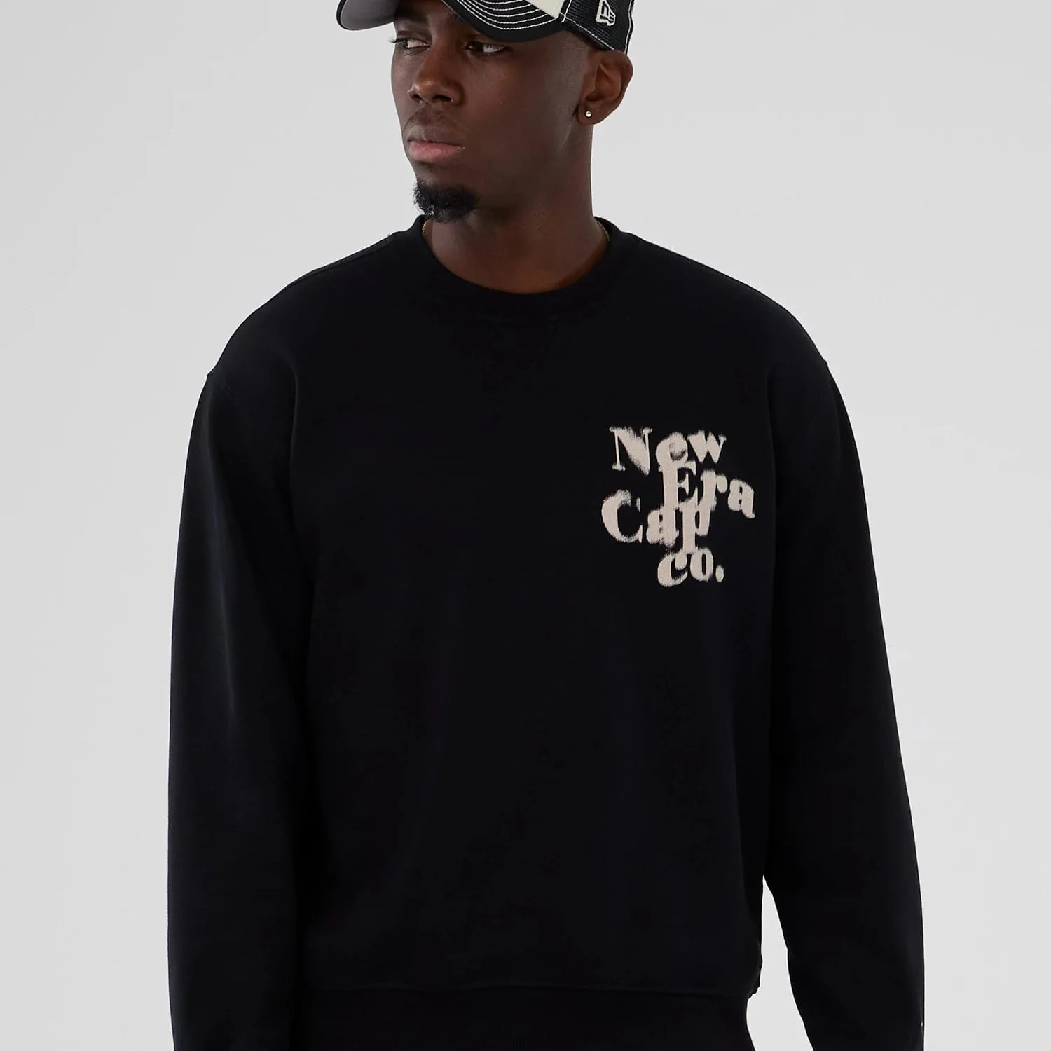 New Era Cap Company Black Crew Neck Sweater - Image 7