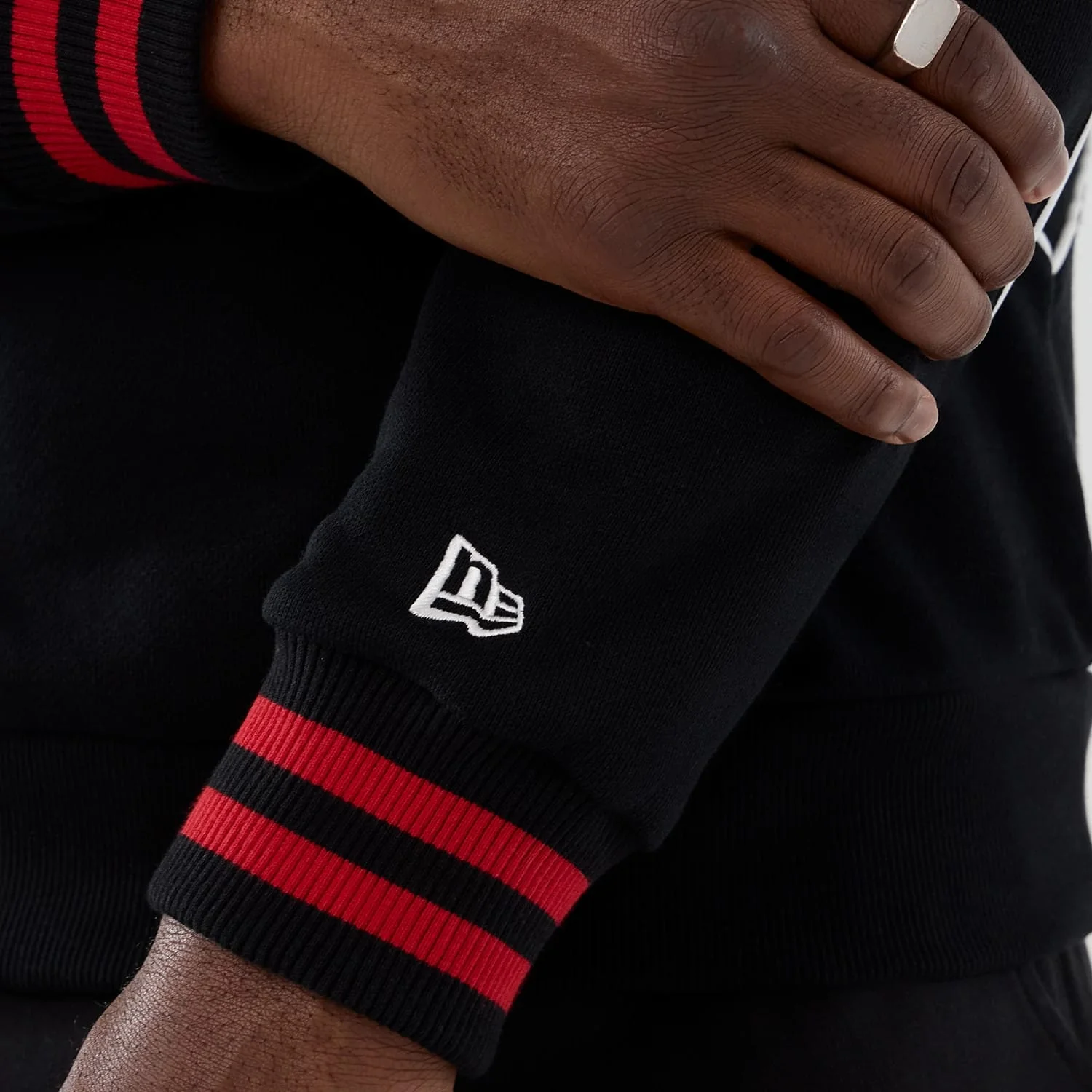 New Era Colour Block Black Crew Neck Sweater - Image 4
