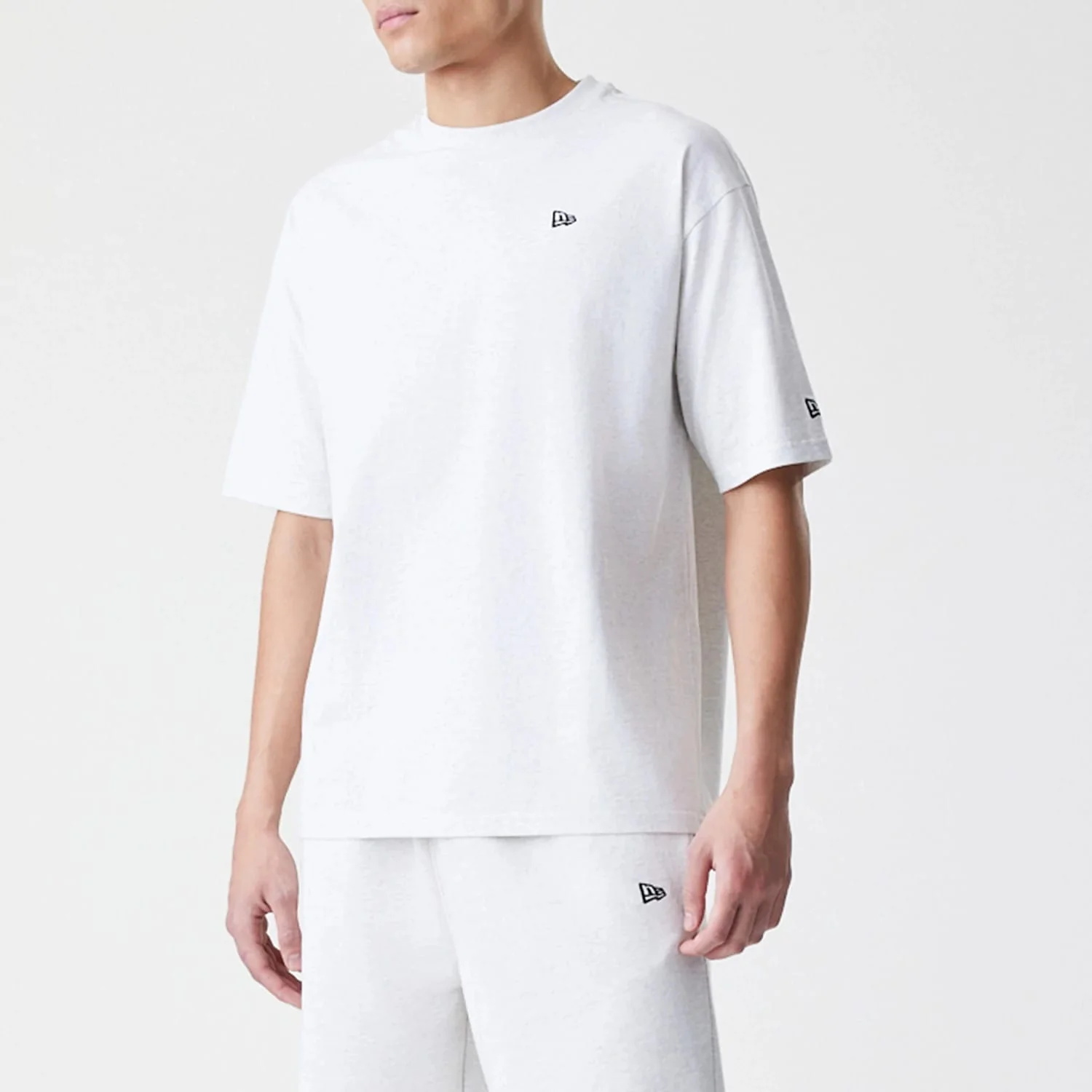New Era Premium Essential Pastel Grey Oversized T-Shirt - Image 3