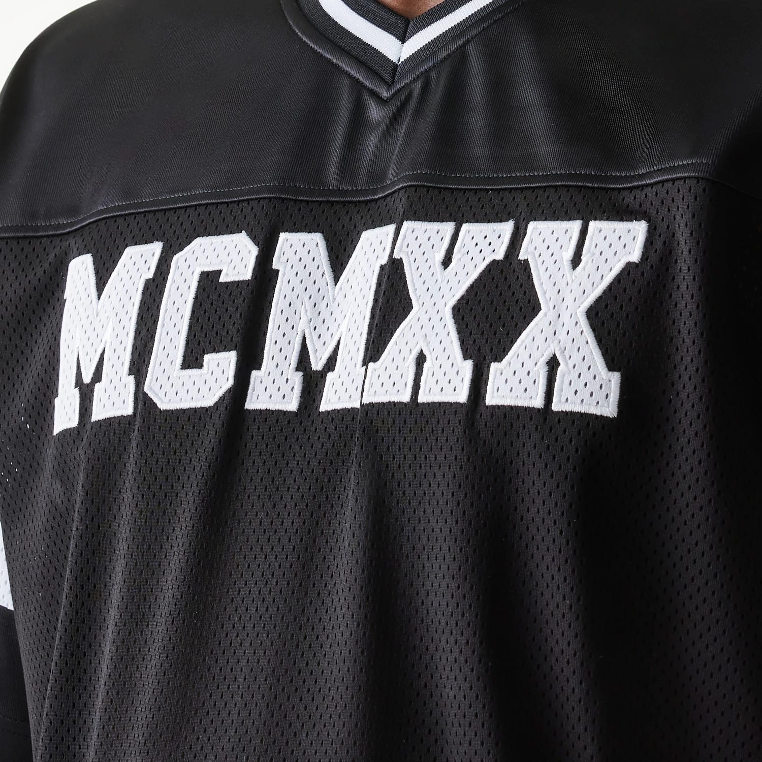 New Era Retro Sports Black Mesh Jersey - Image 5
