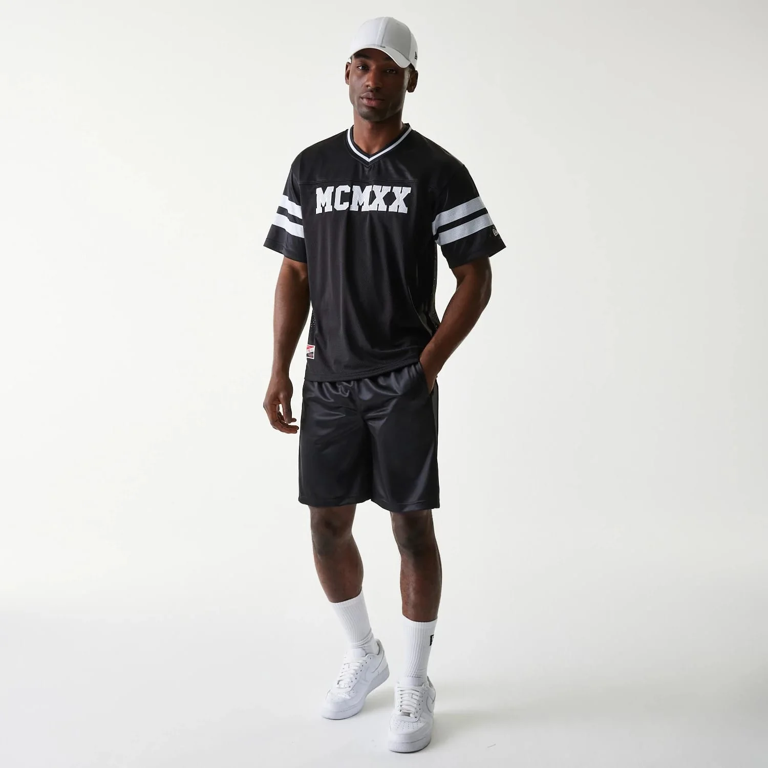 New Era Retro Sports Black Mesh Jersey - Image 8