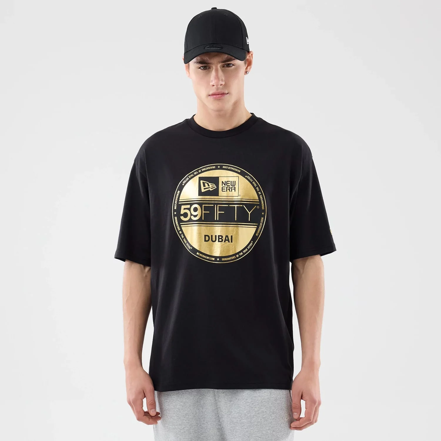 New Era Sticker Dubai Black Oversized T-Shirt