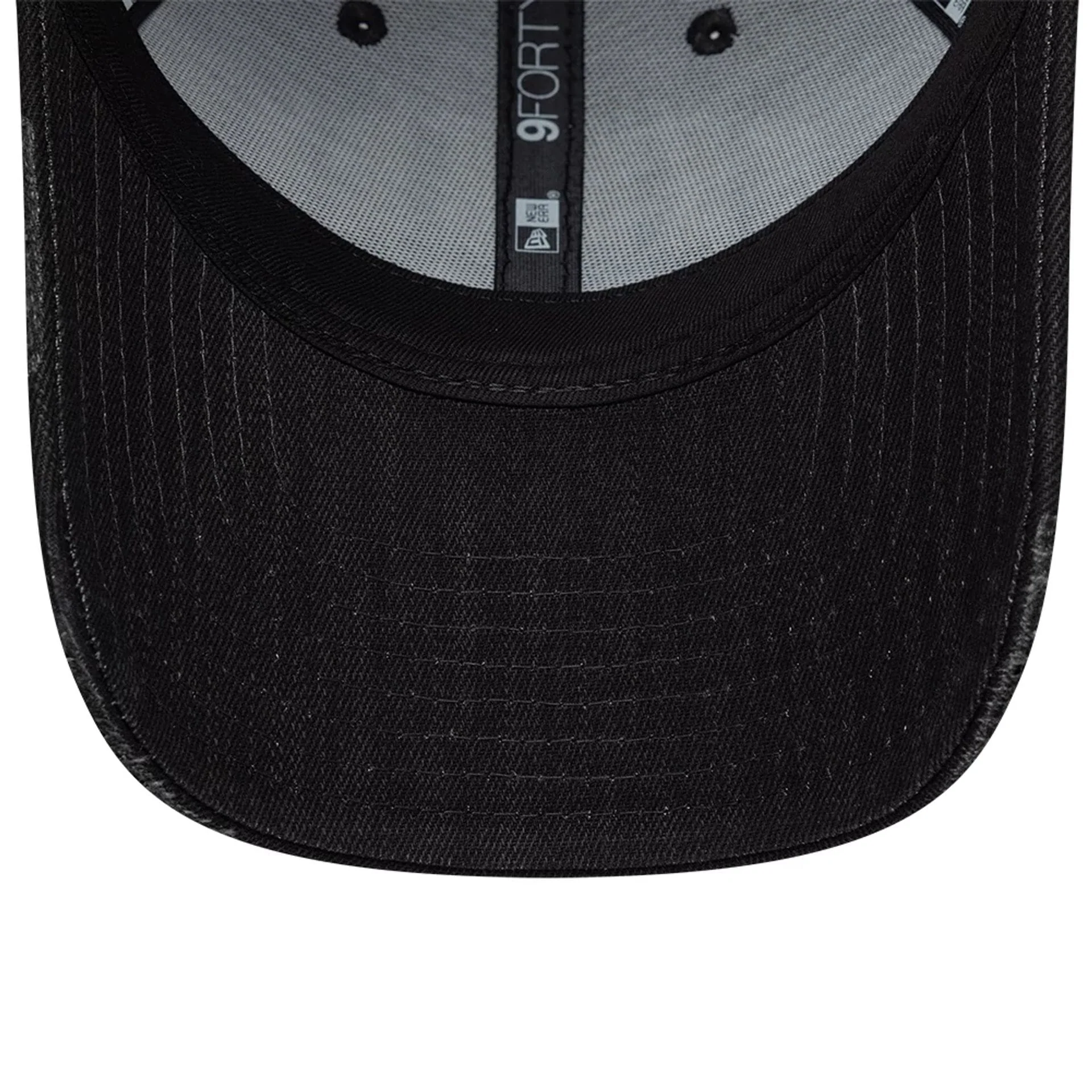 New Era Street Archived Black 9FORTY Adjustable Cap - Image 7