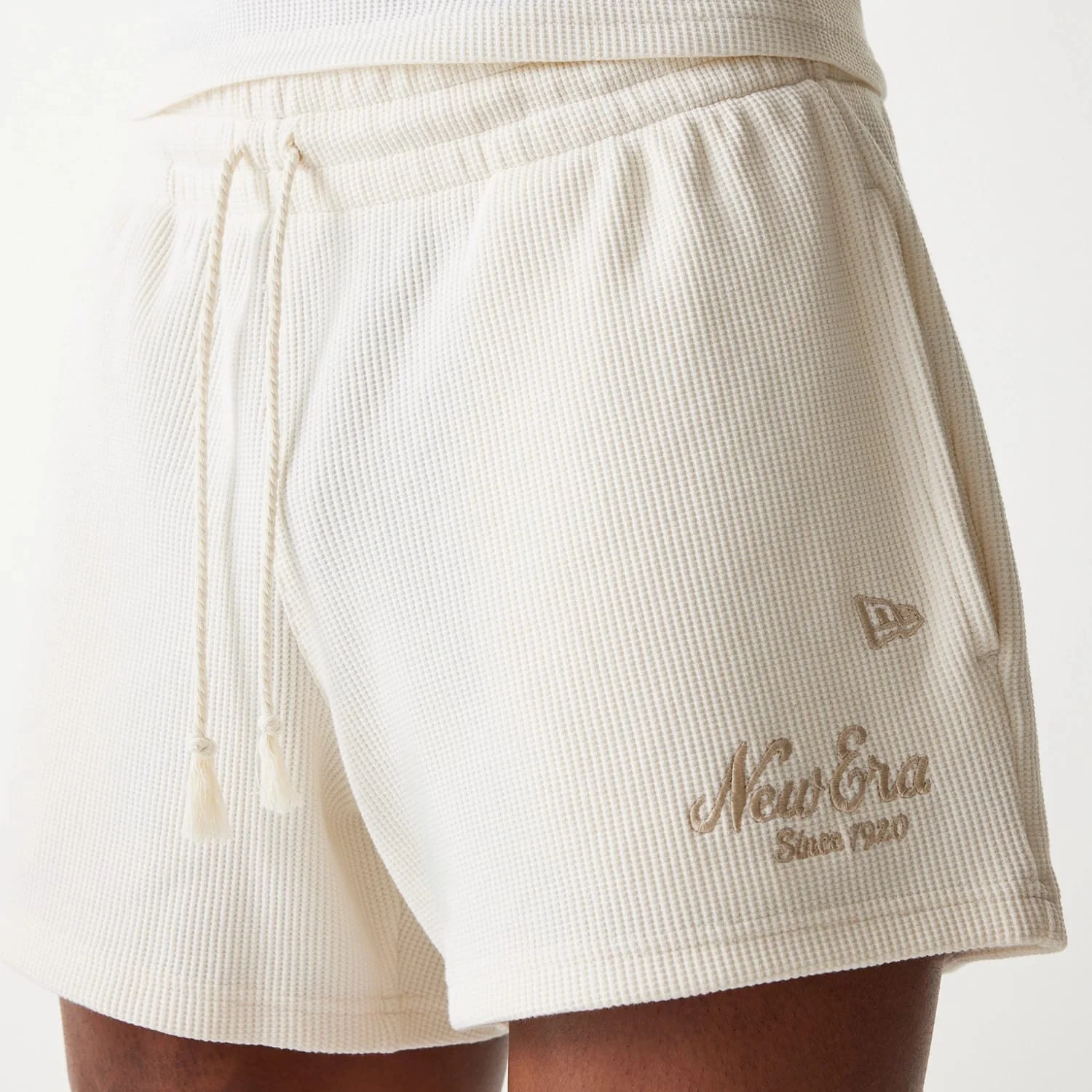 New Era Waffle Open White Shorts - Image 6