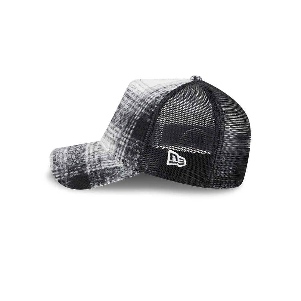 New Era White & Black Plaid 9FORTY A-Frame Trucker Adjustable Cap - Image 5