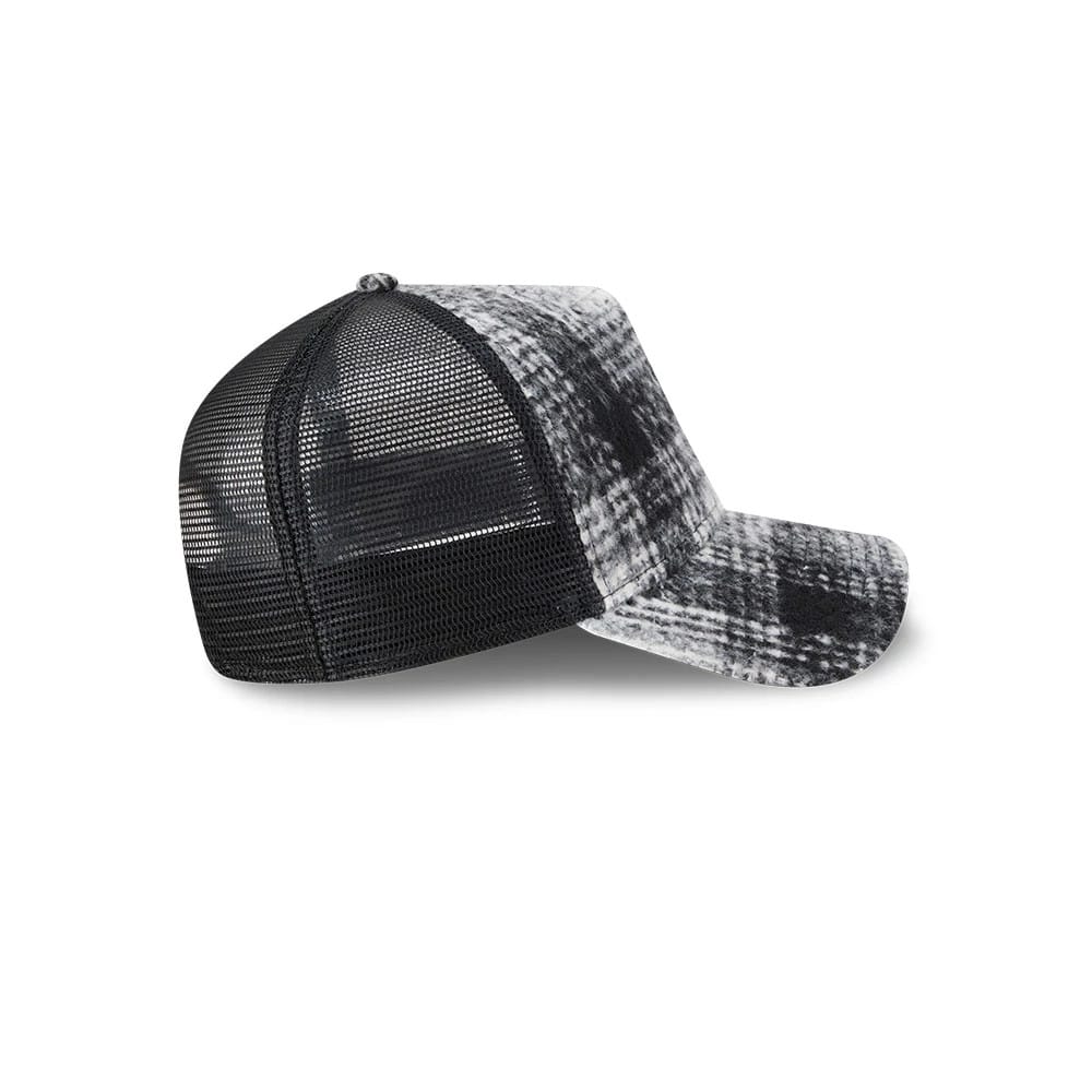 New Era White & Black Plaid 9FORTY A-Frame Trucker Adjustable Cap - Image 6