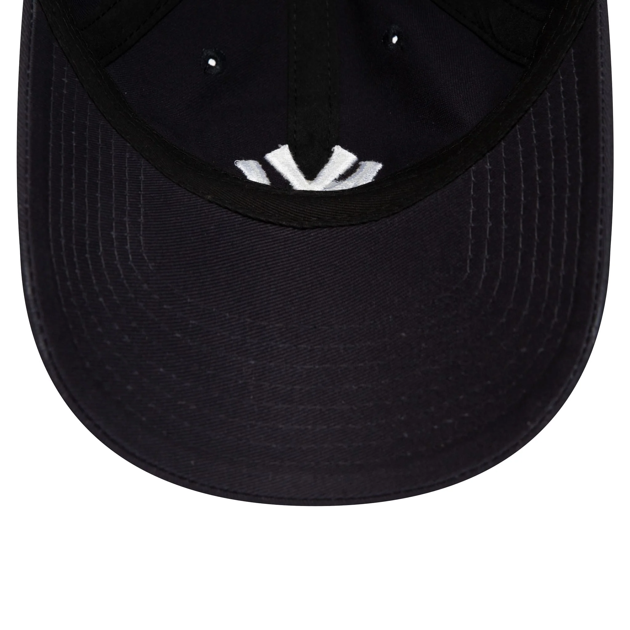 New York Yankees League Essential Navy 9TWENTY Adjustable Cap - Image 6