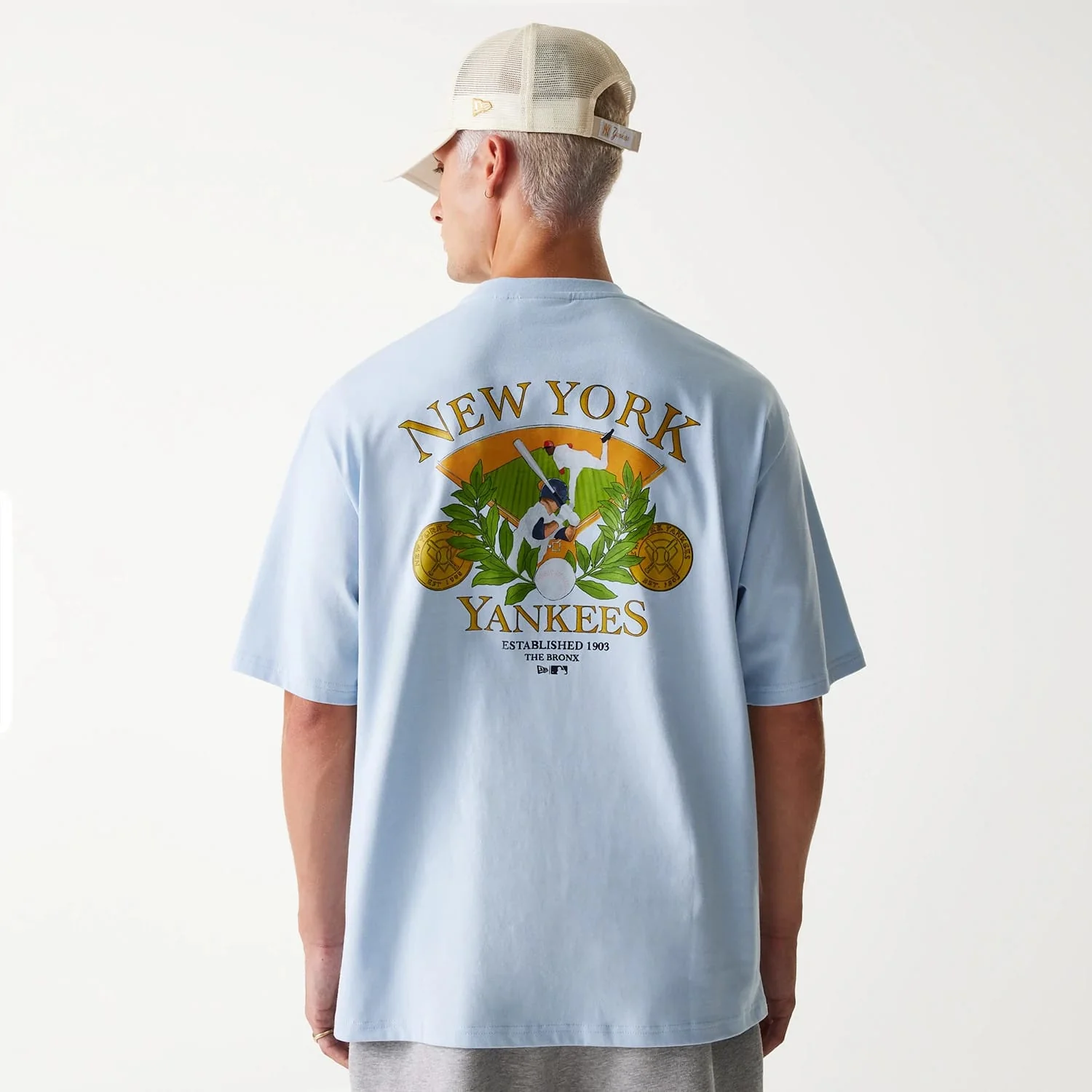 New York Yankees MLB Baseball Graphic Pastel Blue Oversized T-Shirt - Image 2