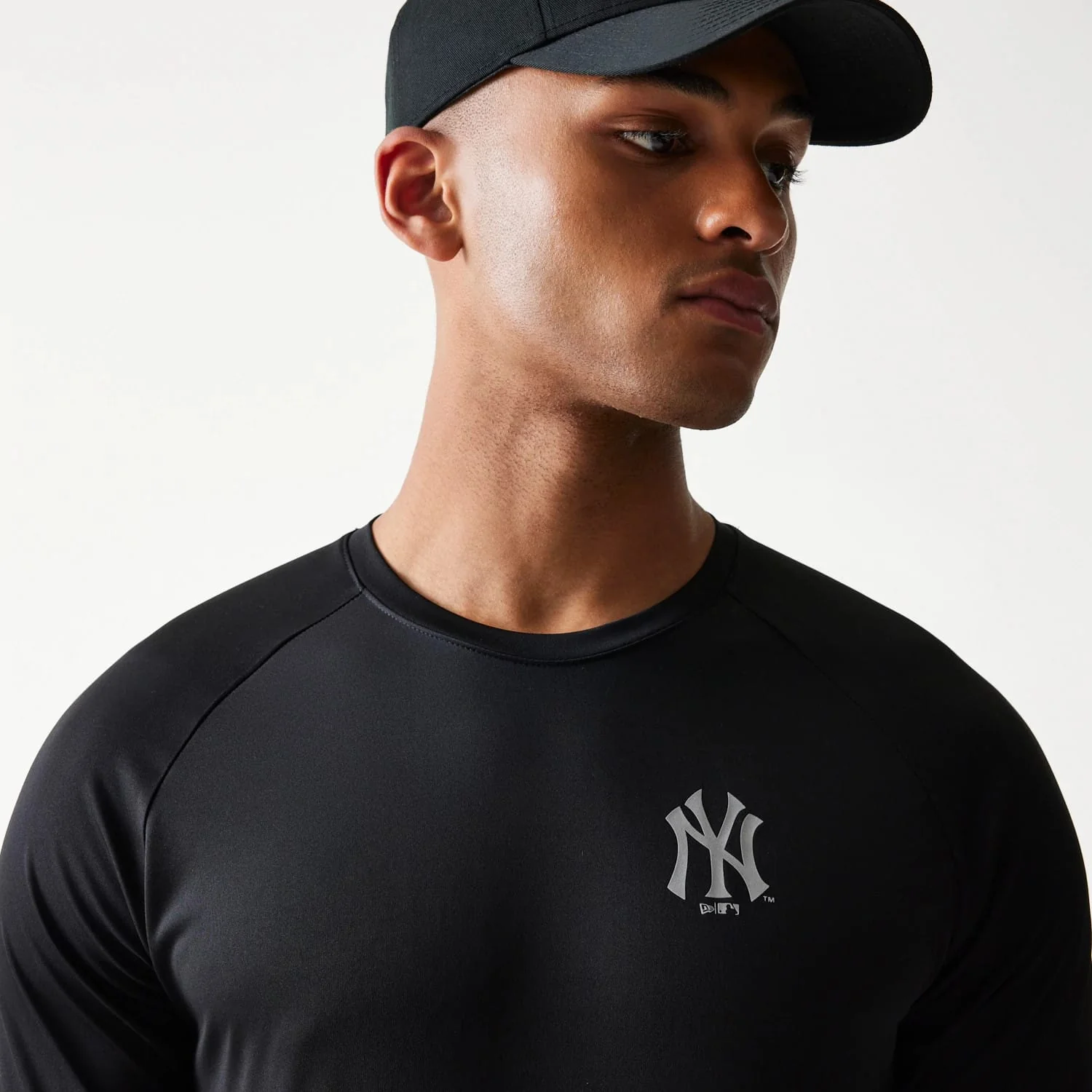 New York Yankees MLB Black T-Shirt - Image 4