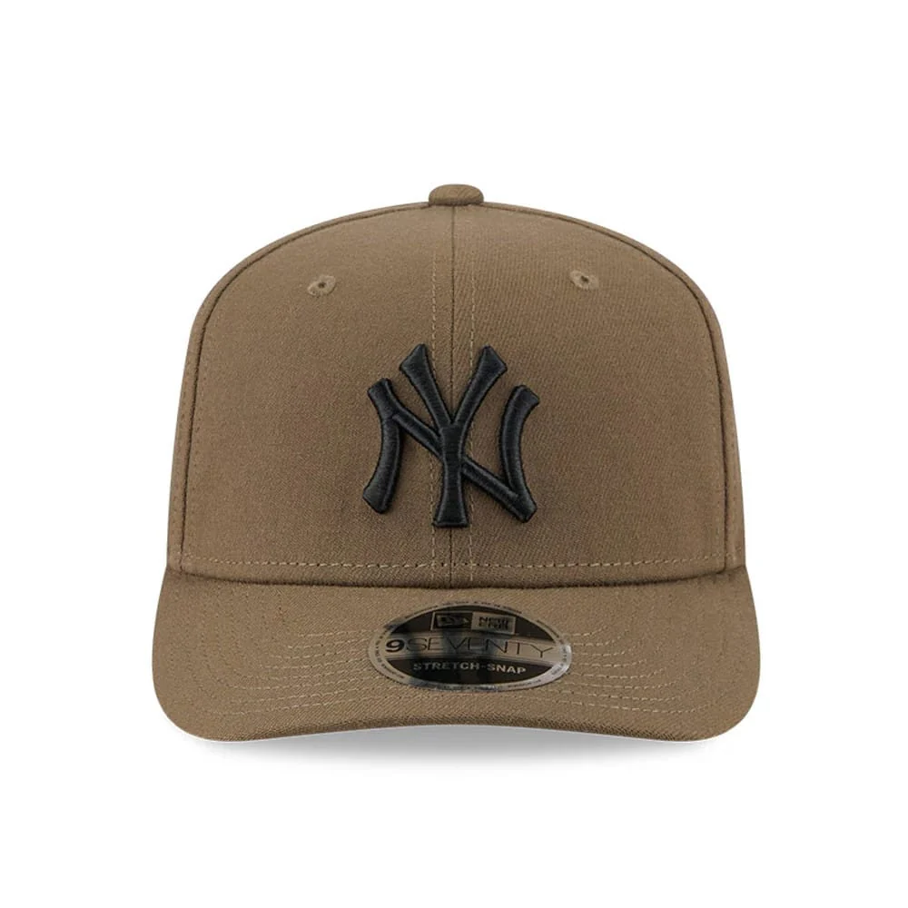 New York Yankees MLB Brown 9SEVENTY Stretch Snap Adjustable Cap - Image 2