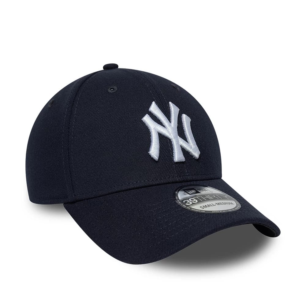New York Yankees MLB Classic Navy 39THIRTY Stretch Fit Cap - Image 3