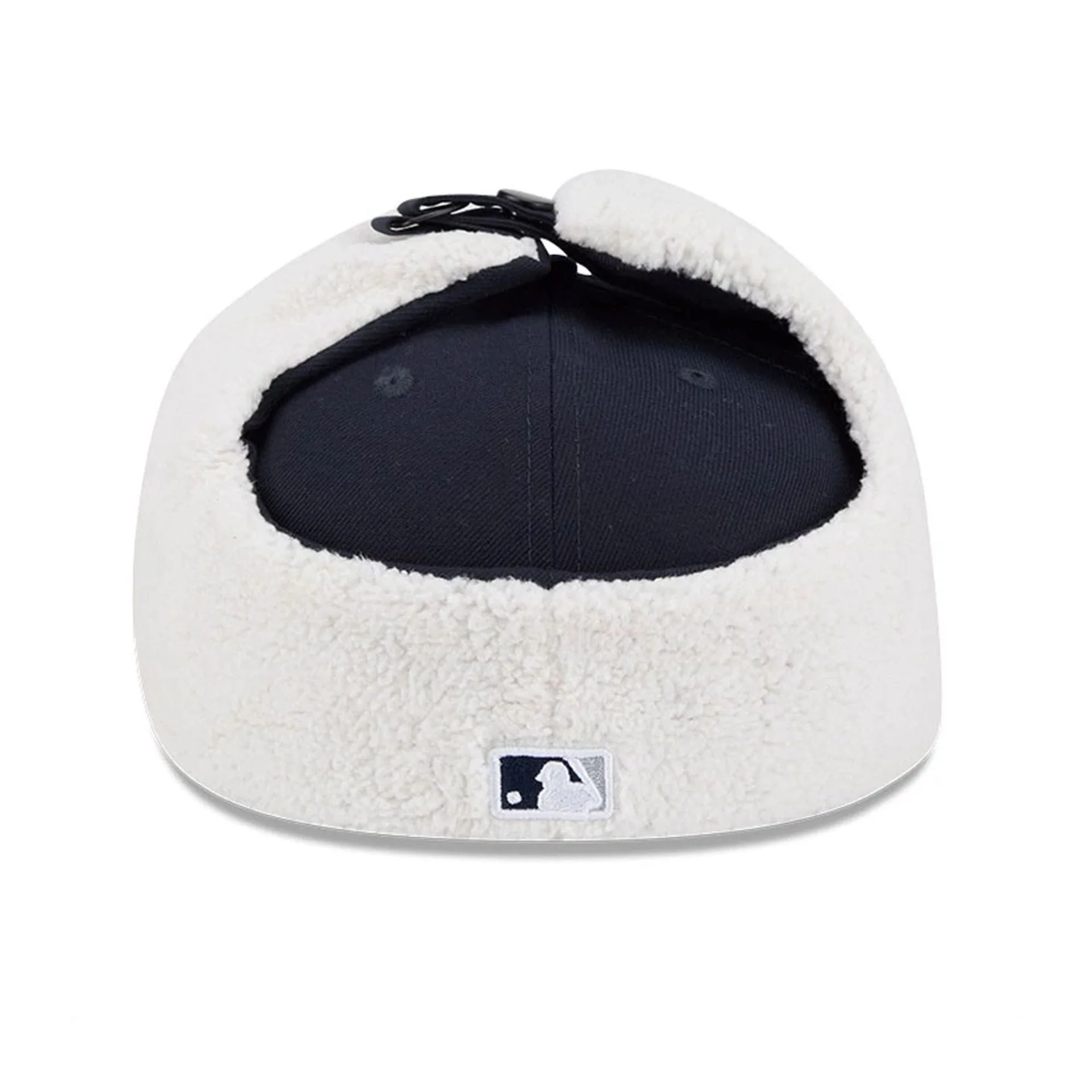 New York Yankees MLB Classic Navy Dogear 59FIFTY Fitted Cap - Image 5