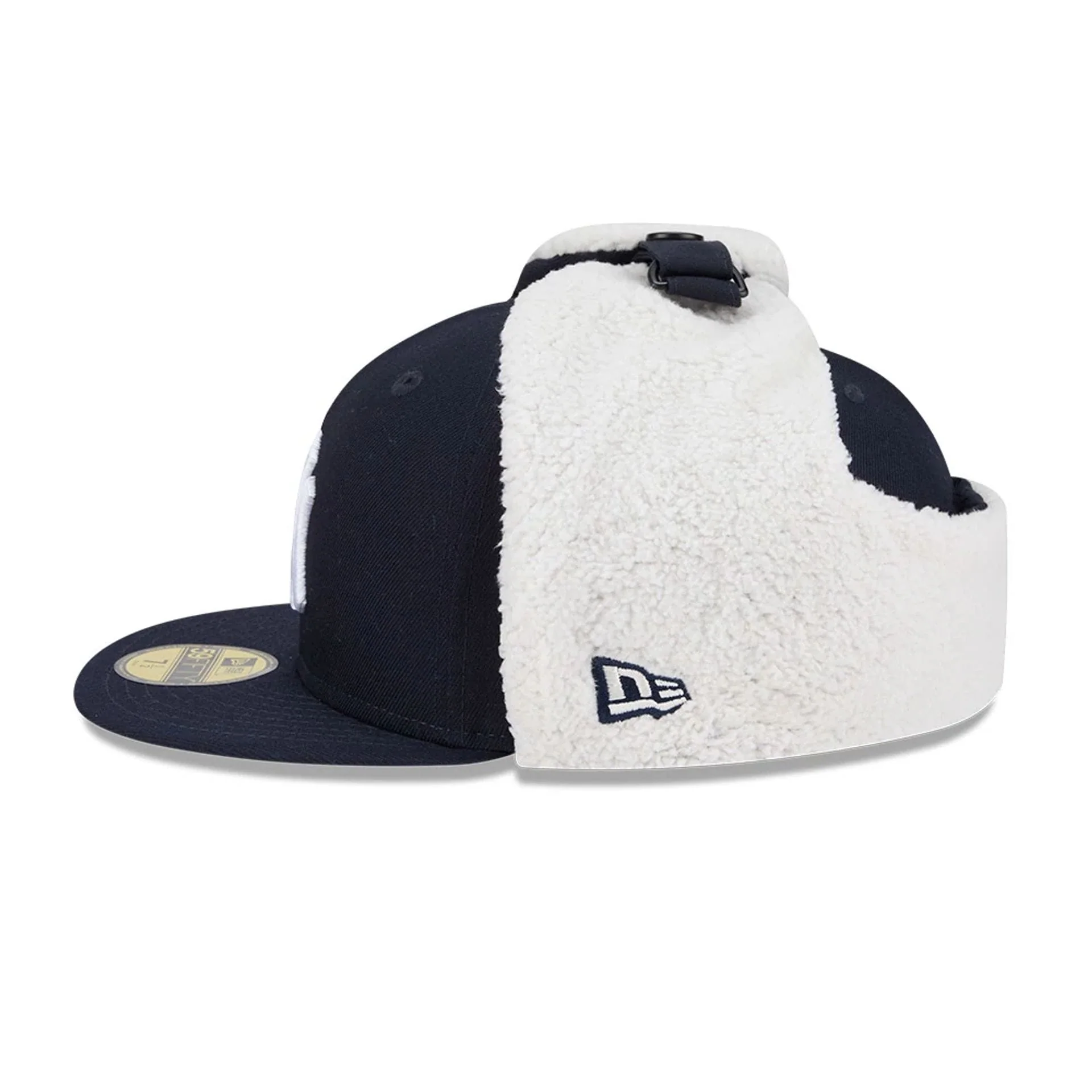 New York Yankees MLB Classic Navy Dogear 59FIFTY Fitted Cap - Image 6