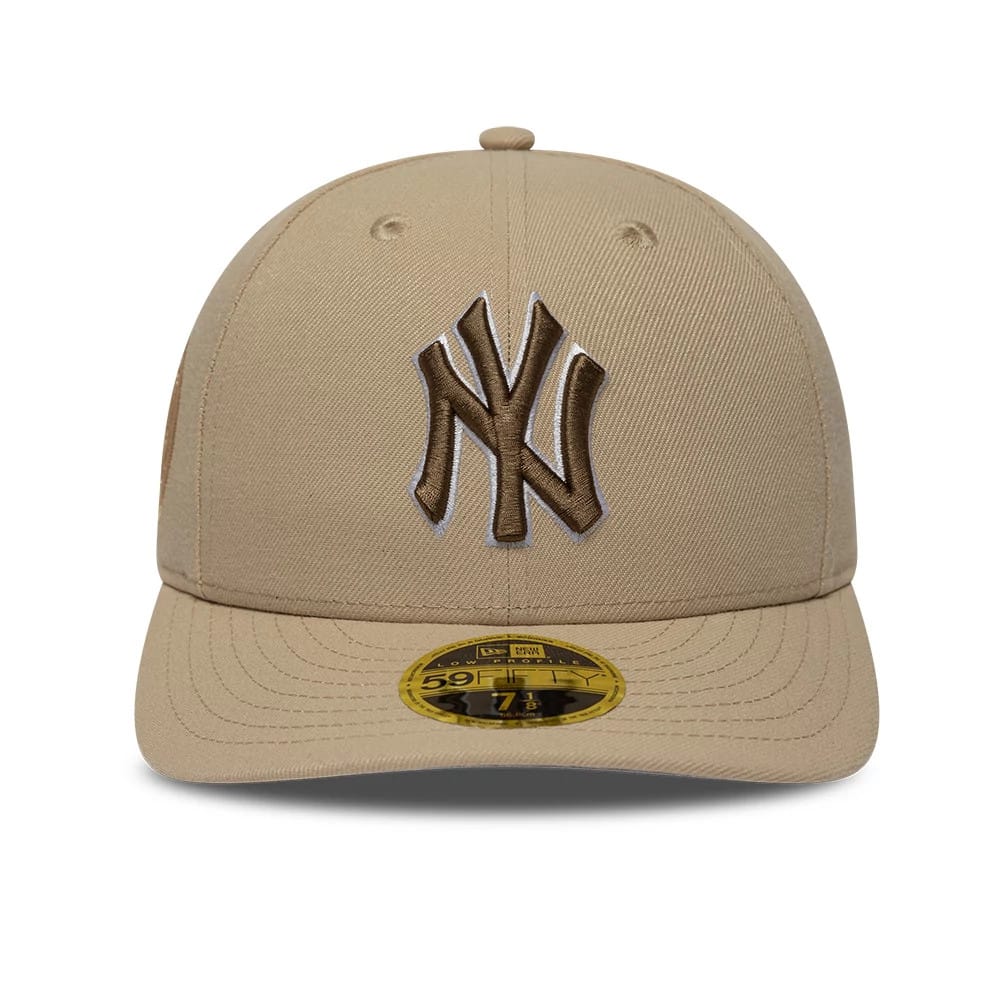 New York Yankees MLB College Varsity Beige Low Profile 59FIFTY Fitted Cap - Image 3