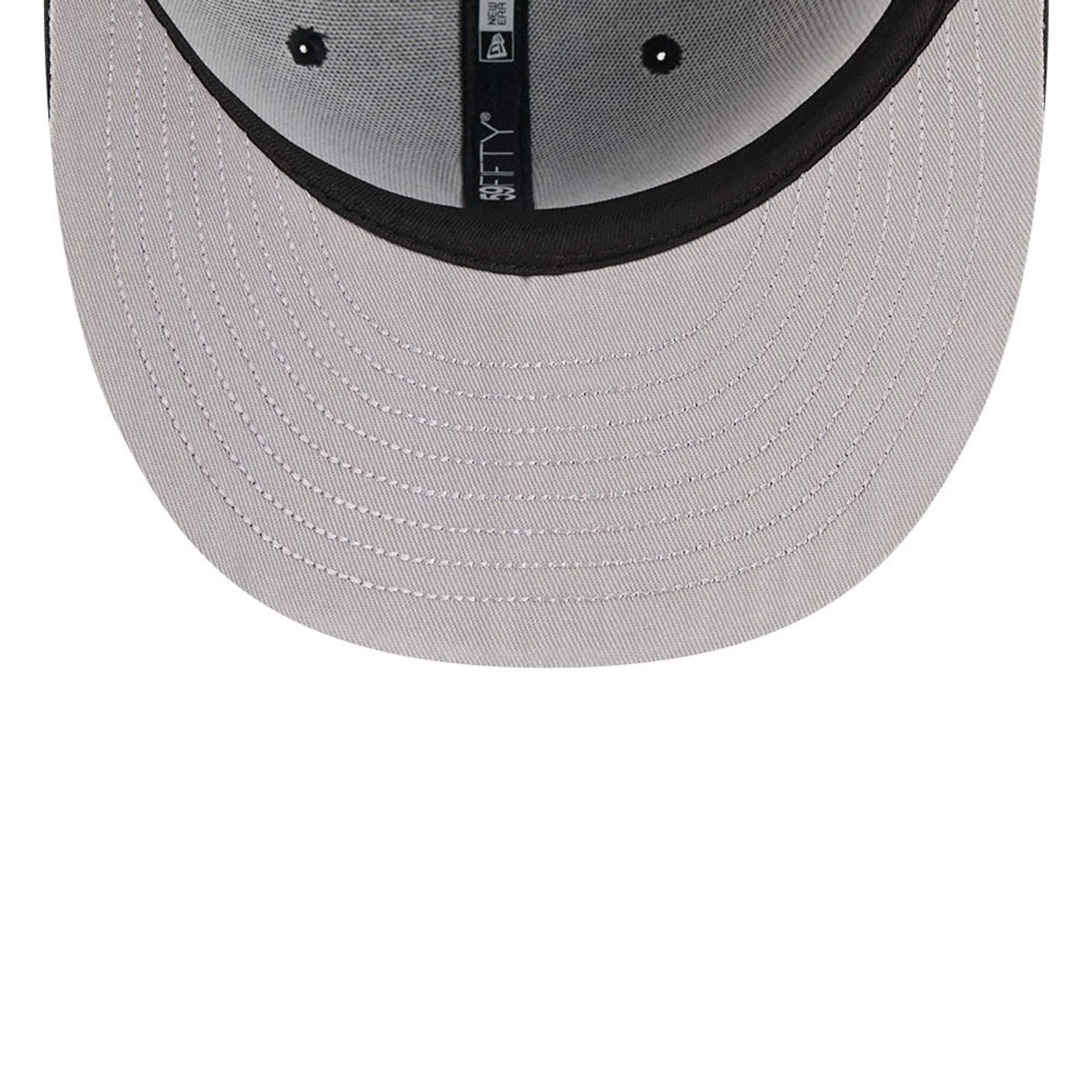 New York Yankees MLB Eagle Black 59FIFTY Fitted Cap - Image 2
