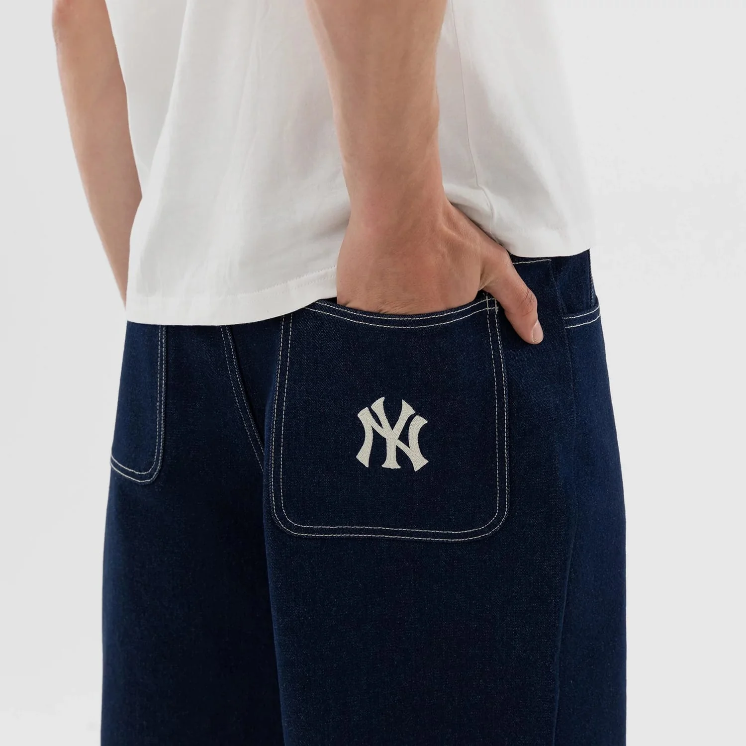 New York Yankees MLB Jort Dark Blue Oversized Shorts - Image 3