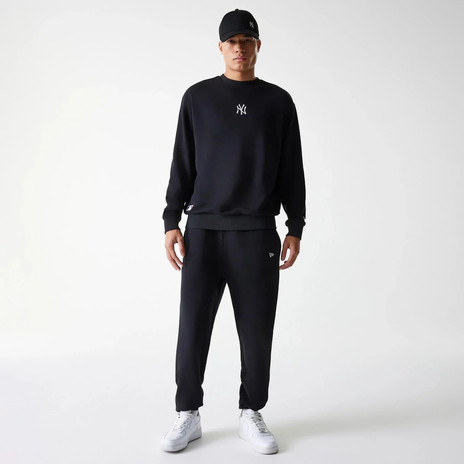 New York Yankees MLB League Essential Midi Black Oversized Crew Neck Sweater - Image 7