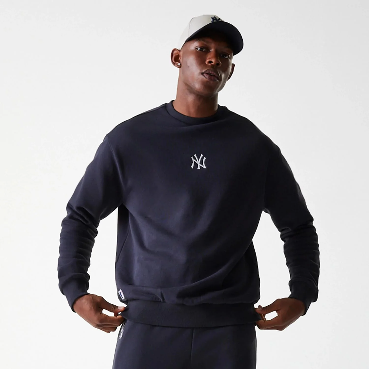 New York Yankees MLB League Essential Midi Navy Oversized Crew Neck Sweater - Image 3