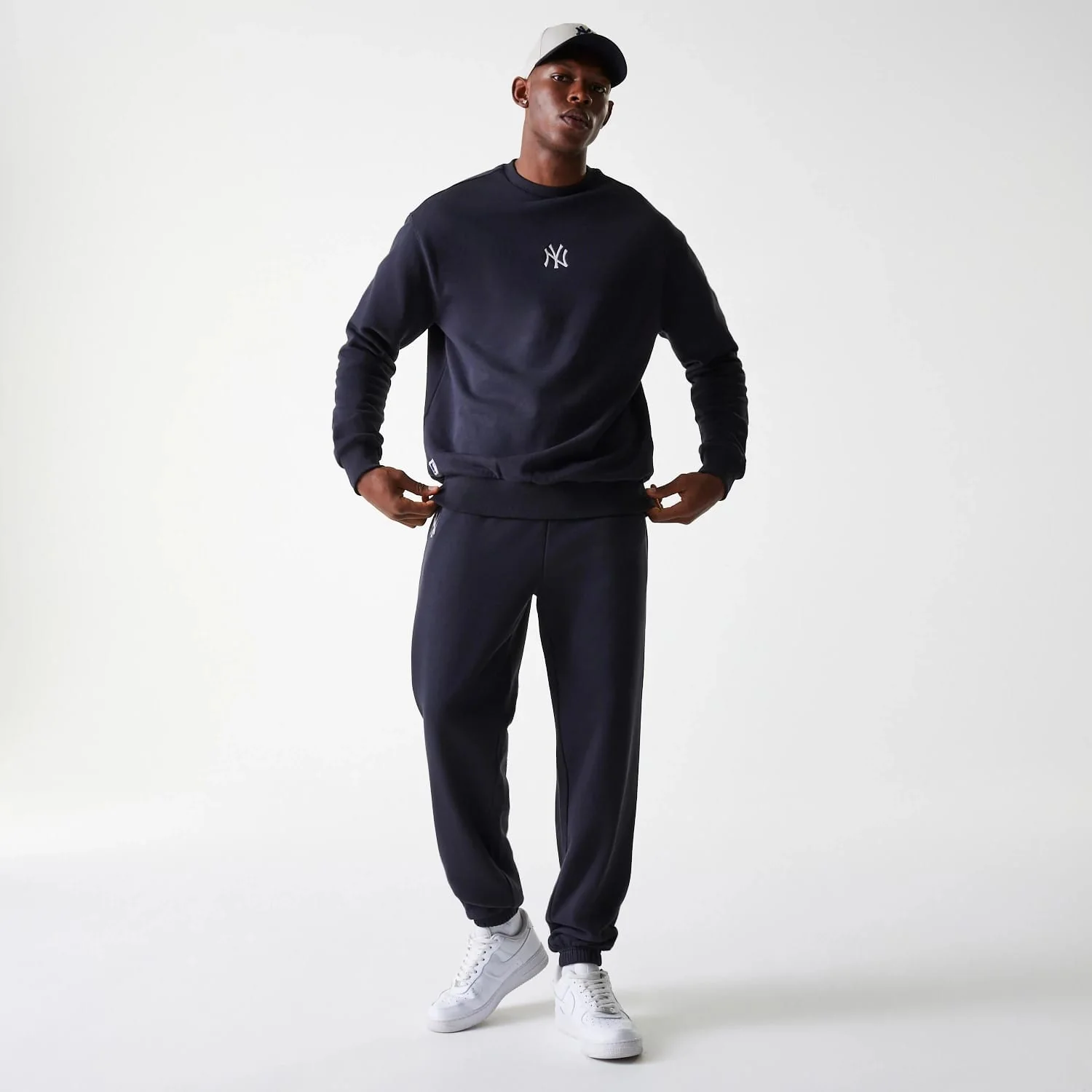 New York Yankees MLB League Essential Midi Navy Oversized Crew Neck Sweater - Image 7