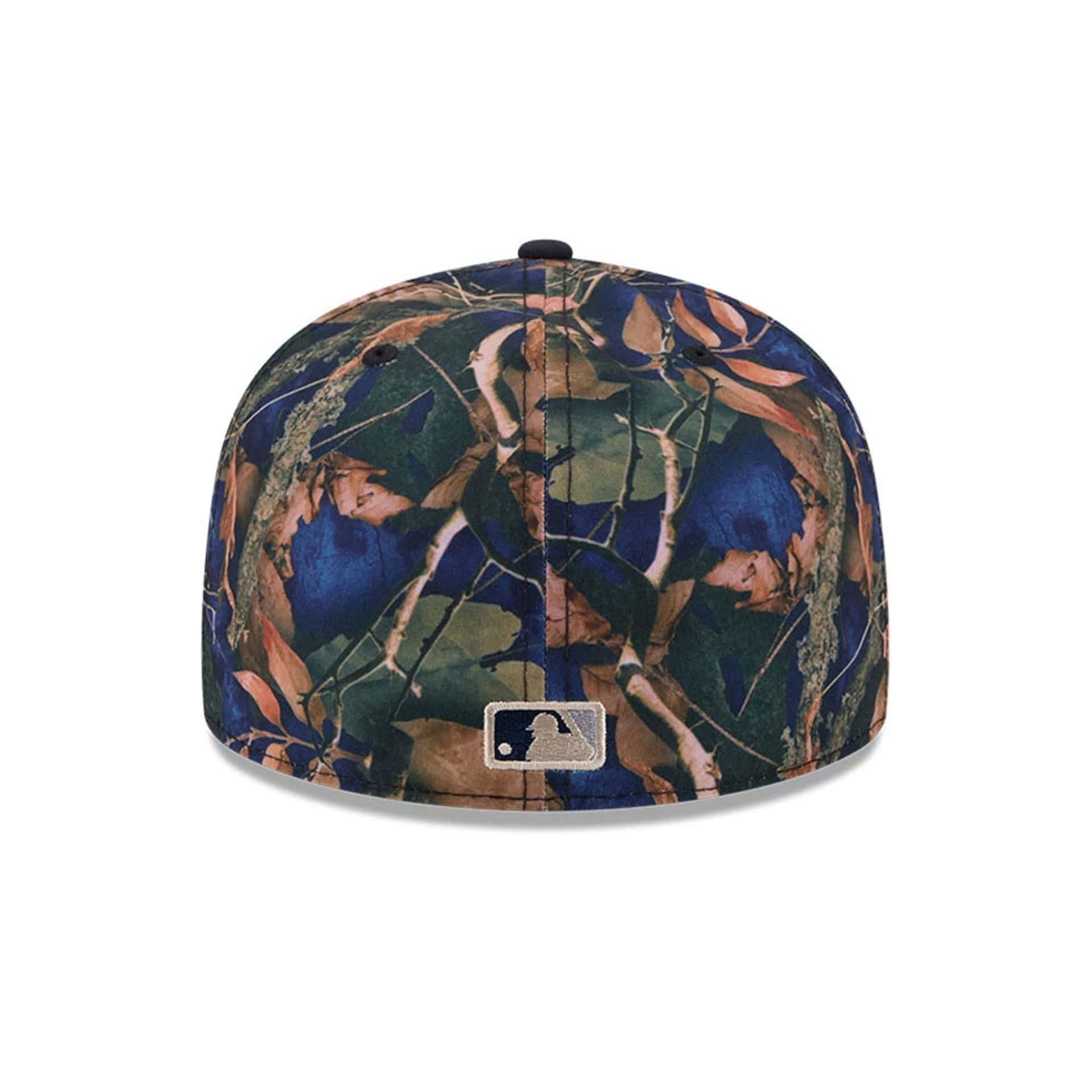 New York Yankees MLB Leaves Navy 59FIFTY Fitted Cap - Image 7