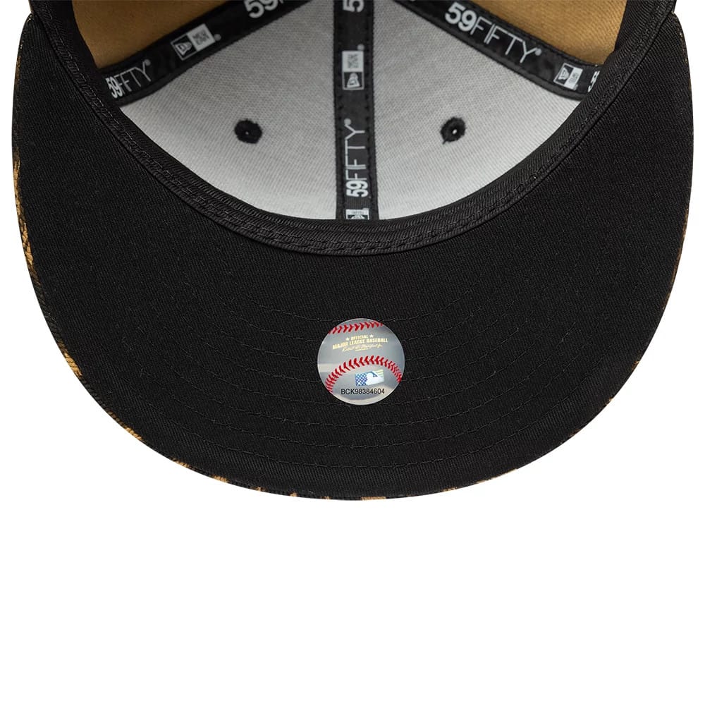 New York Yankees MLB Leopard Black 59FIFTY Fitted Cap - Image 2