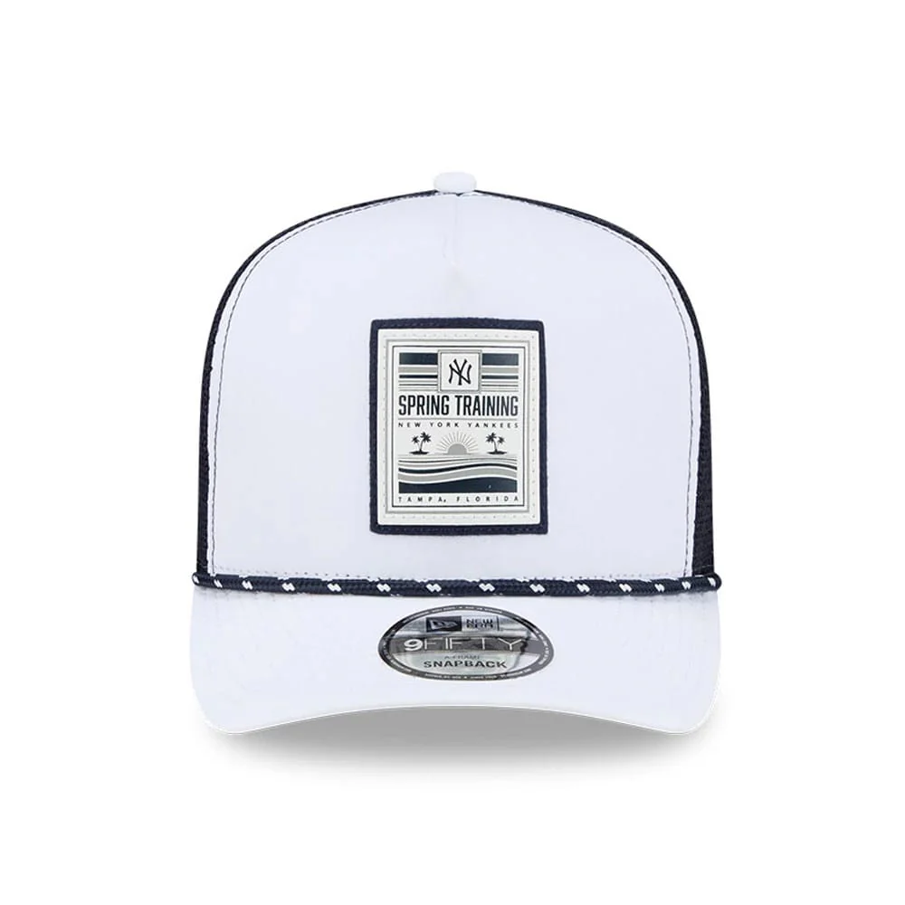 New York Yankees MLB Lines White 9FIFTY A-Frame Snapback Adjustable Cap - Image 3