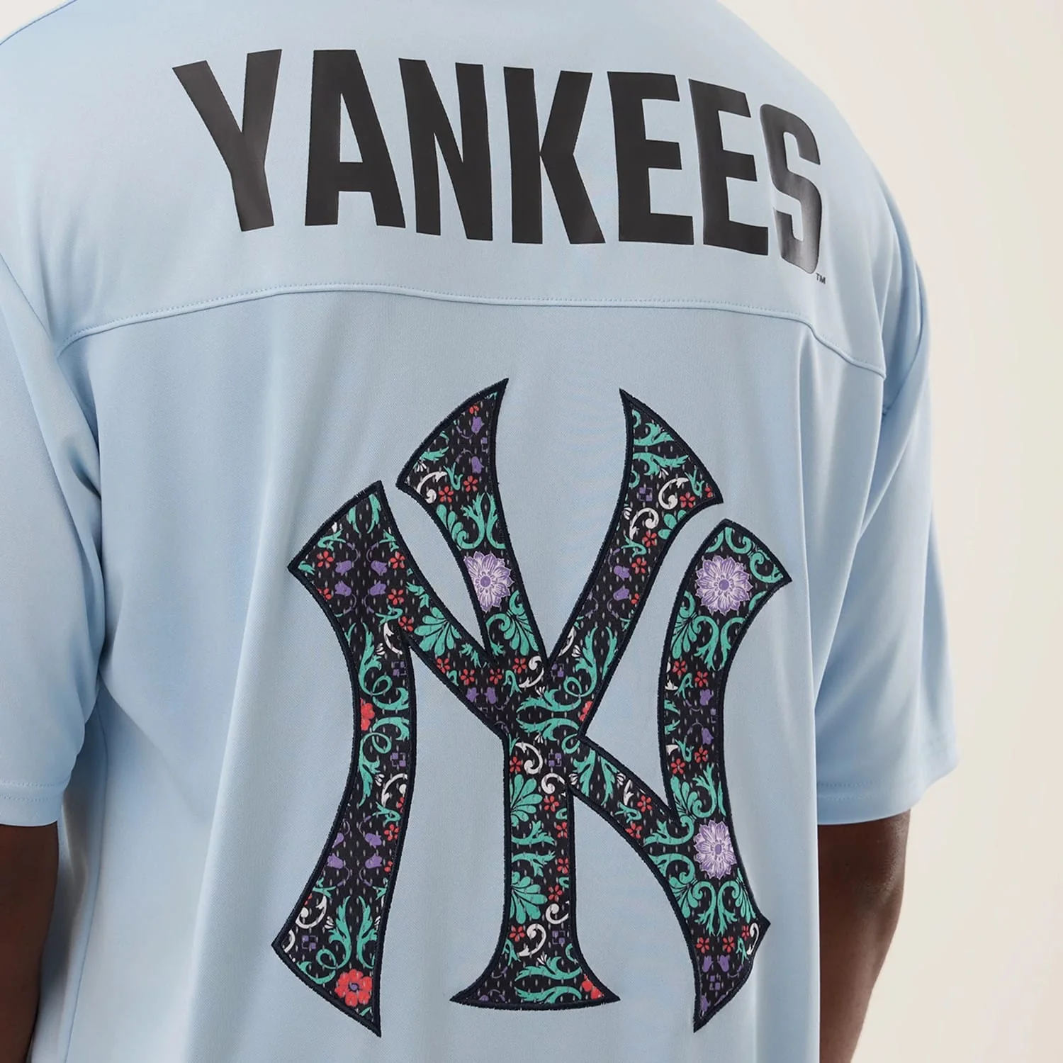 New York Yankees MLB Mesh Infill Pastel Blue Oversized T-Shirt - Image 5