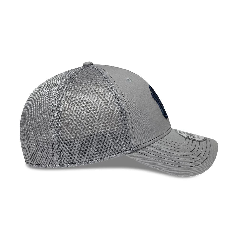 New York Yankees MLB Neo Grey 39THIRTY Stretch Fit Cap - Image 6