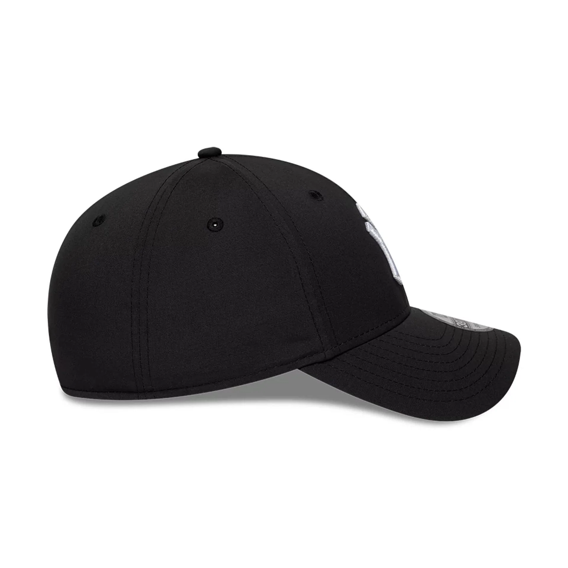 New York Yankees MLB Recycled Black 39THIRTY Stretch Fit Cap - Image 5