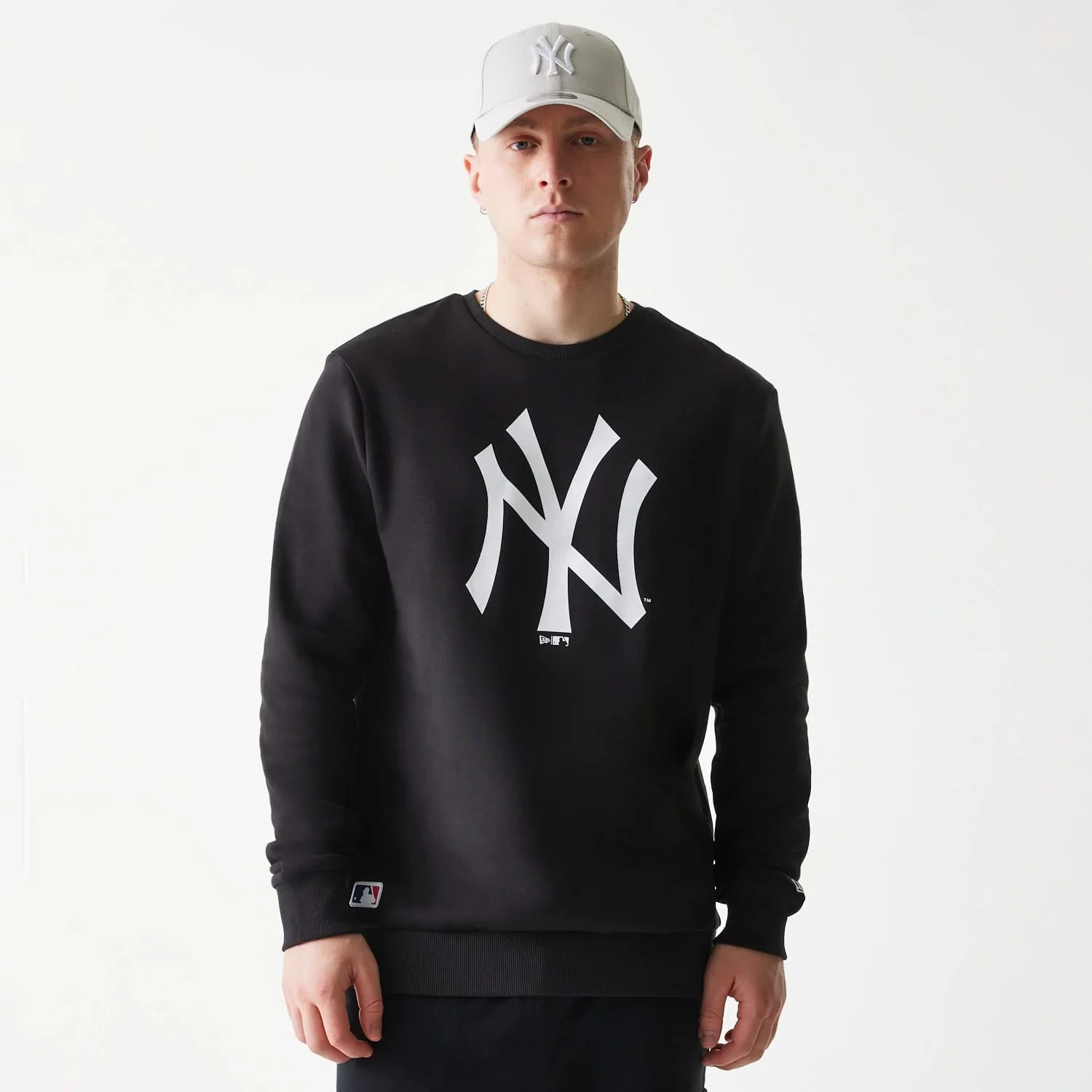 New York Yankees MLB Regular Black Crew Neck Sweater