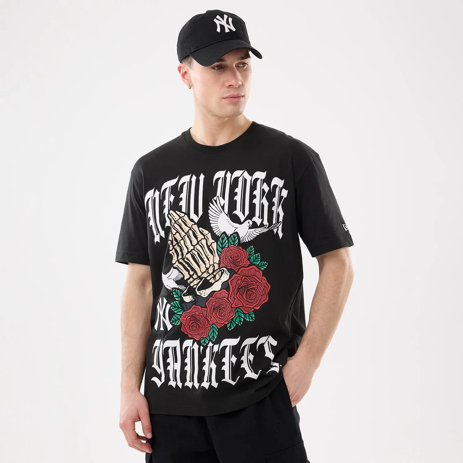 New York Yankees MLB Script Graphic Black T-Shirt