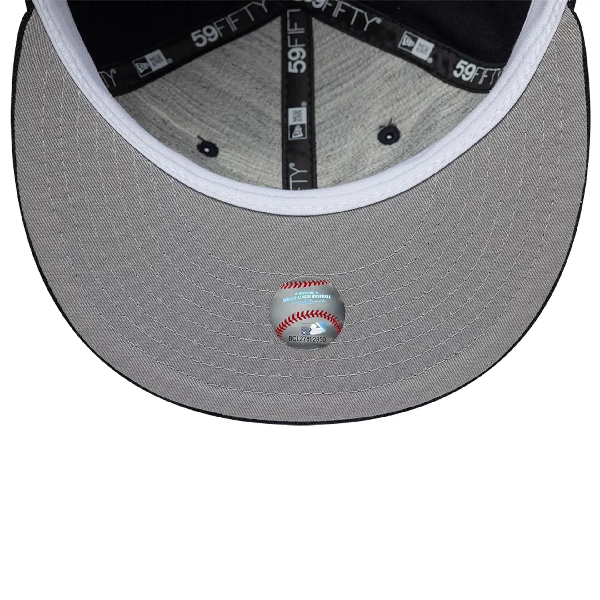 New York Yankees MLB Soft Buckram Navy 59FIFTY Fitted Cap - Image 2