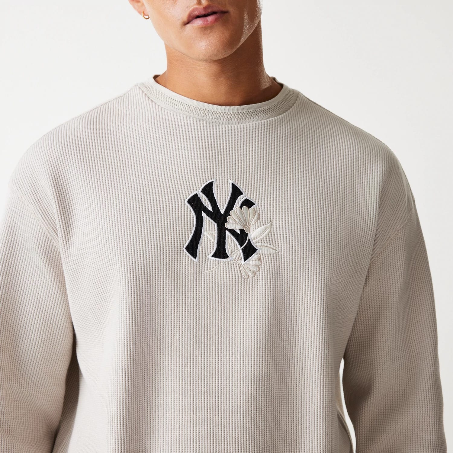 New York Yankees MLB Waffle Cream Oversized Crew Neck Sweater - Image 3
