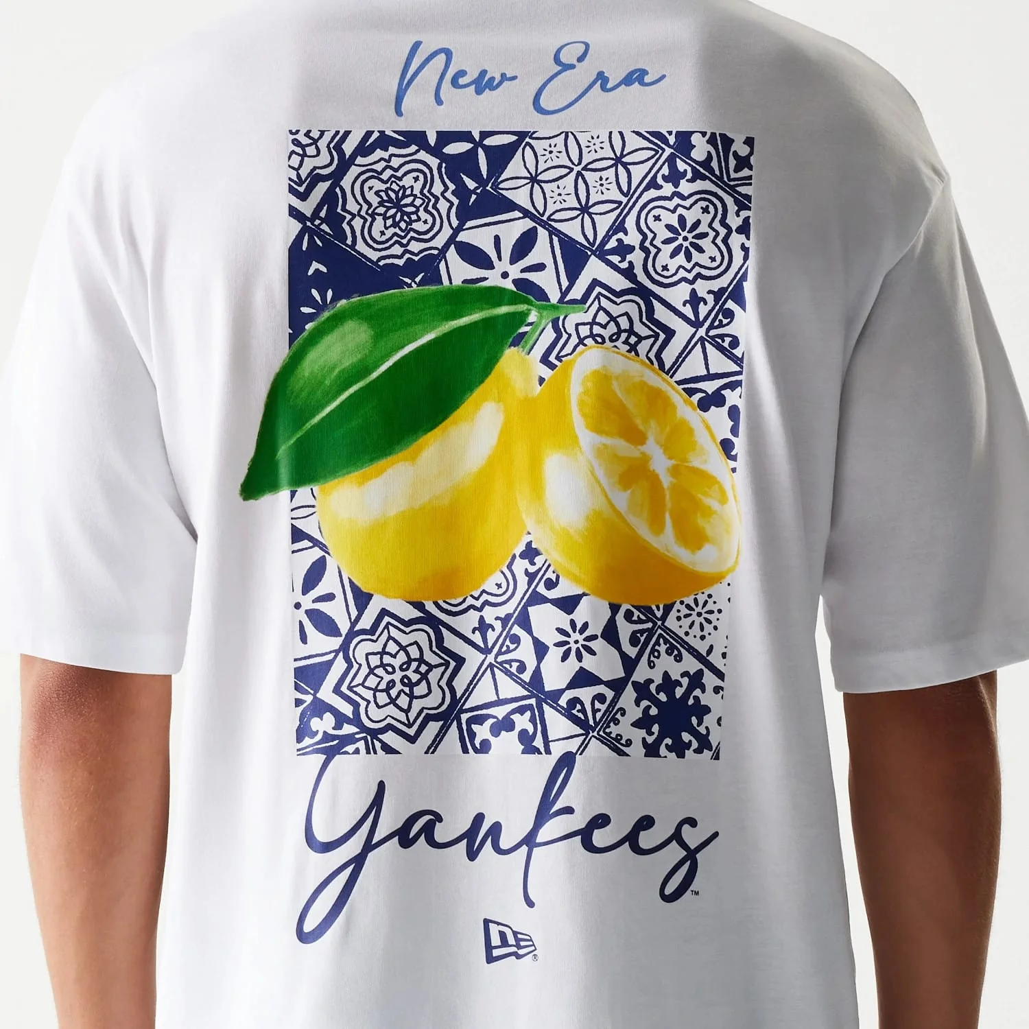 New York Yankees MLB White Oversized T-Shirt - Image 4