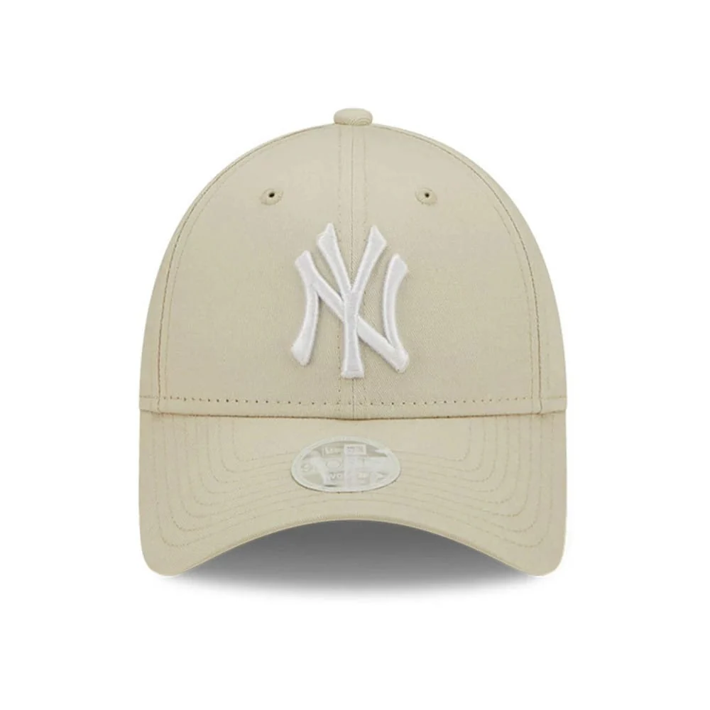 New York Yankees Womens League Essential Light Beige 9FORTY Adjustable Cap - Image 2