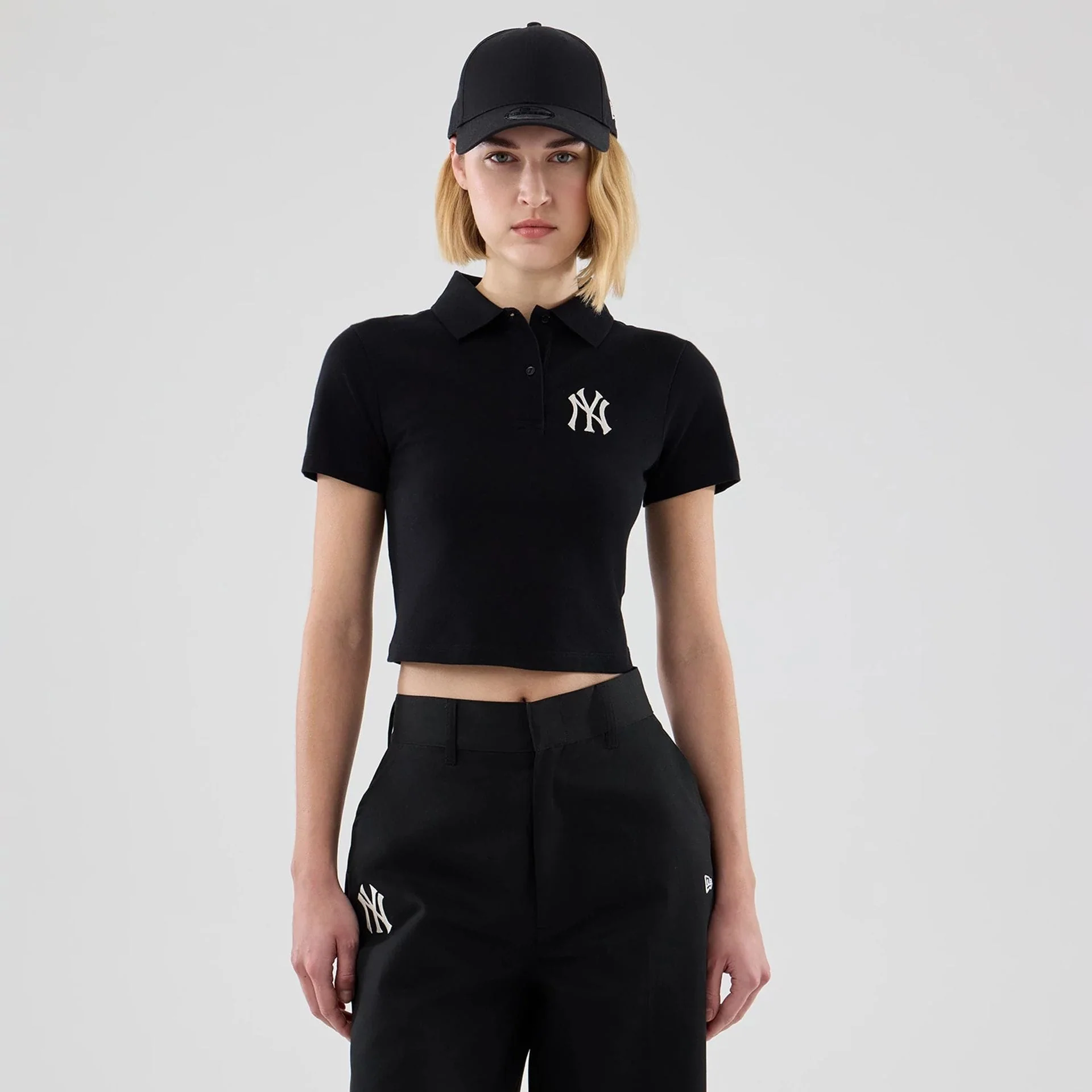 New York Yankees Womens MLB Black Cropped Slim Polo T-shirt